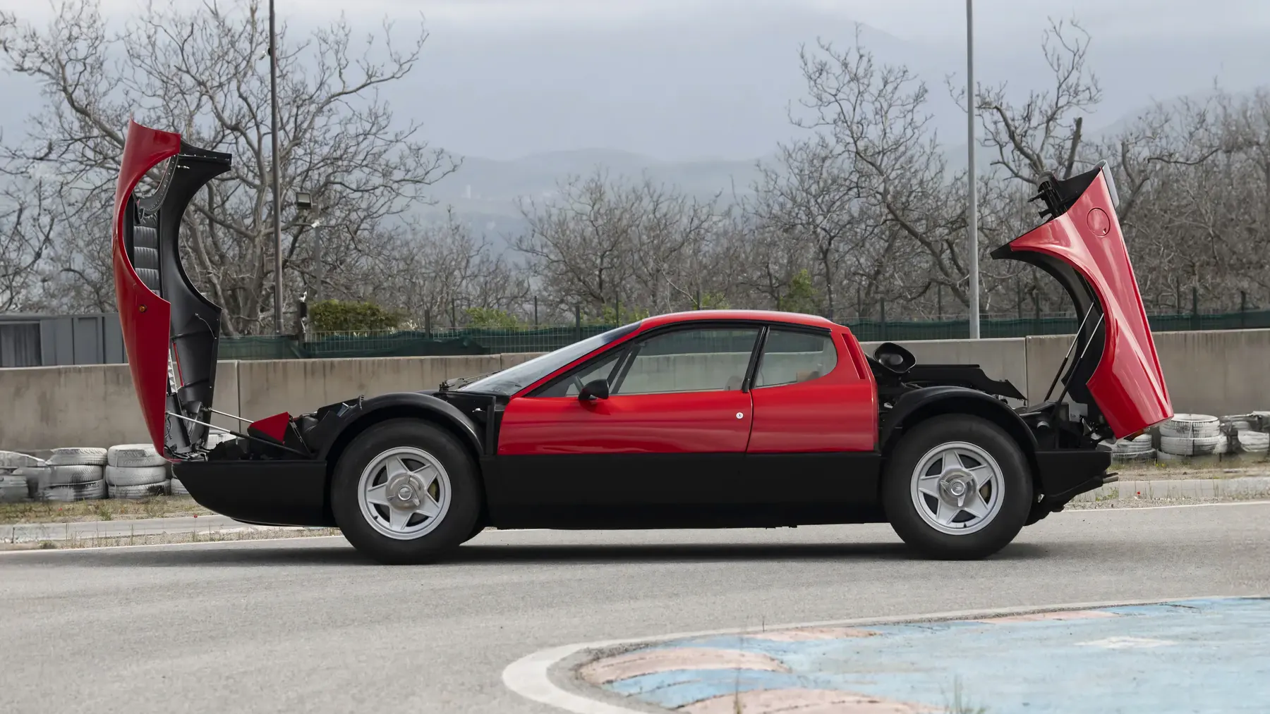 1974 Ferrari 365 GT4 BB by Scaglietti - photo 7