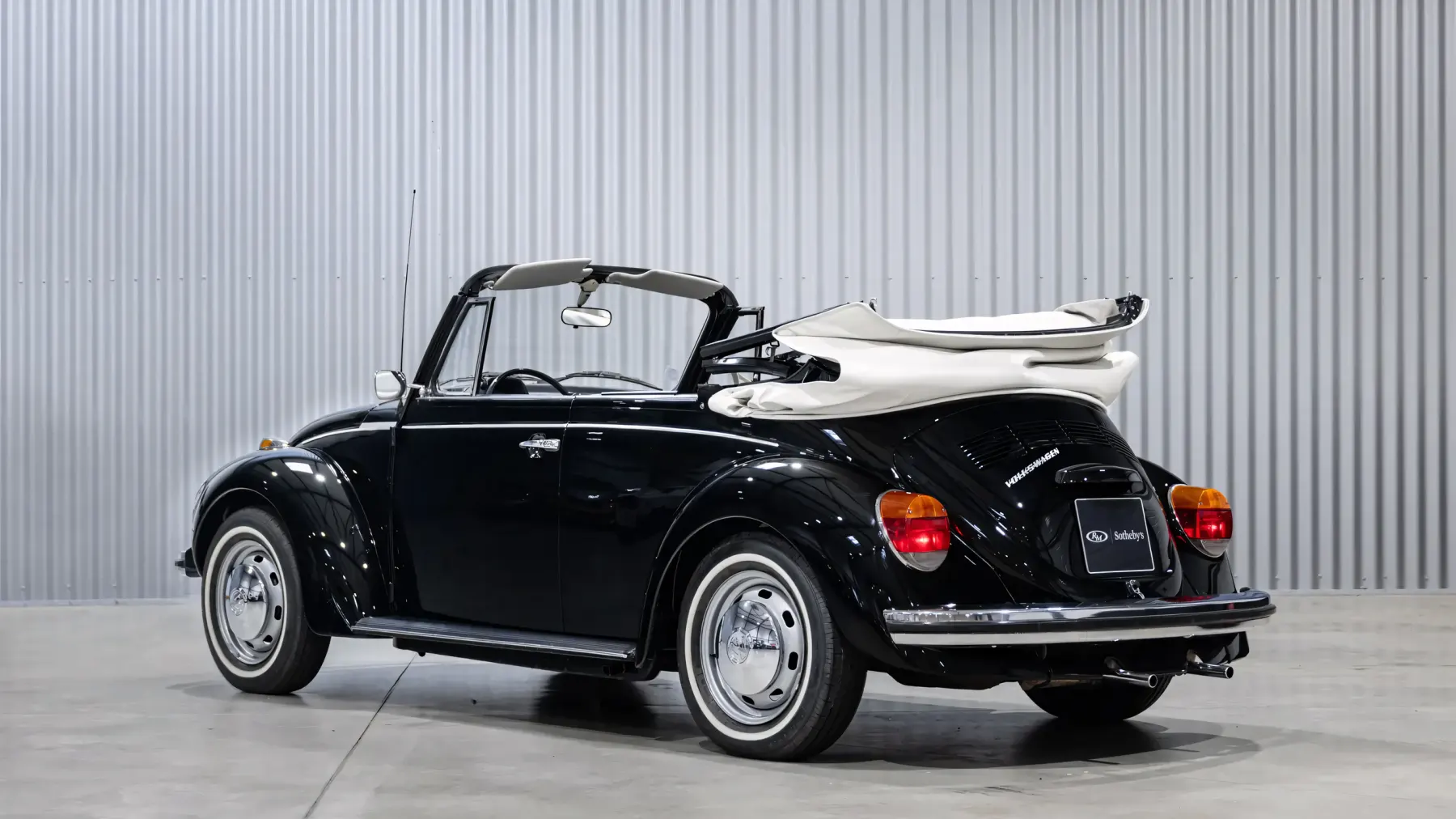 1974 Volkswagen Beetle Cabriolet by Karmann - photo 1