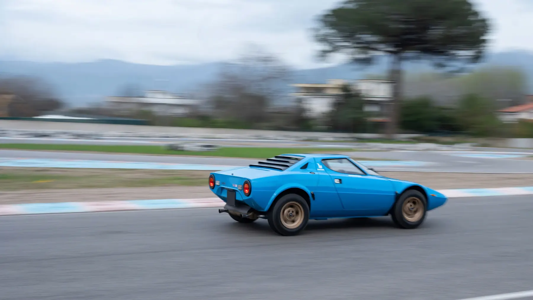 1975 Lancia Stratos HF Stradale by Bertone - photo 3