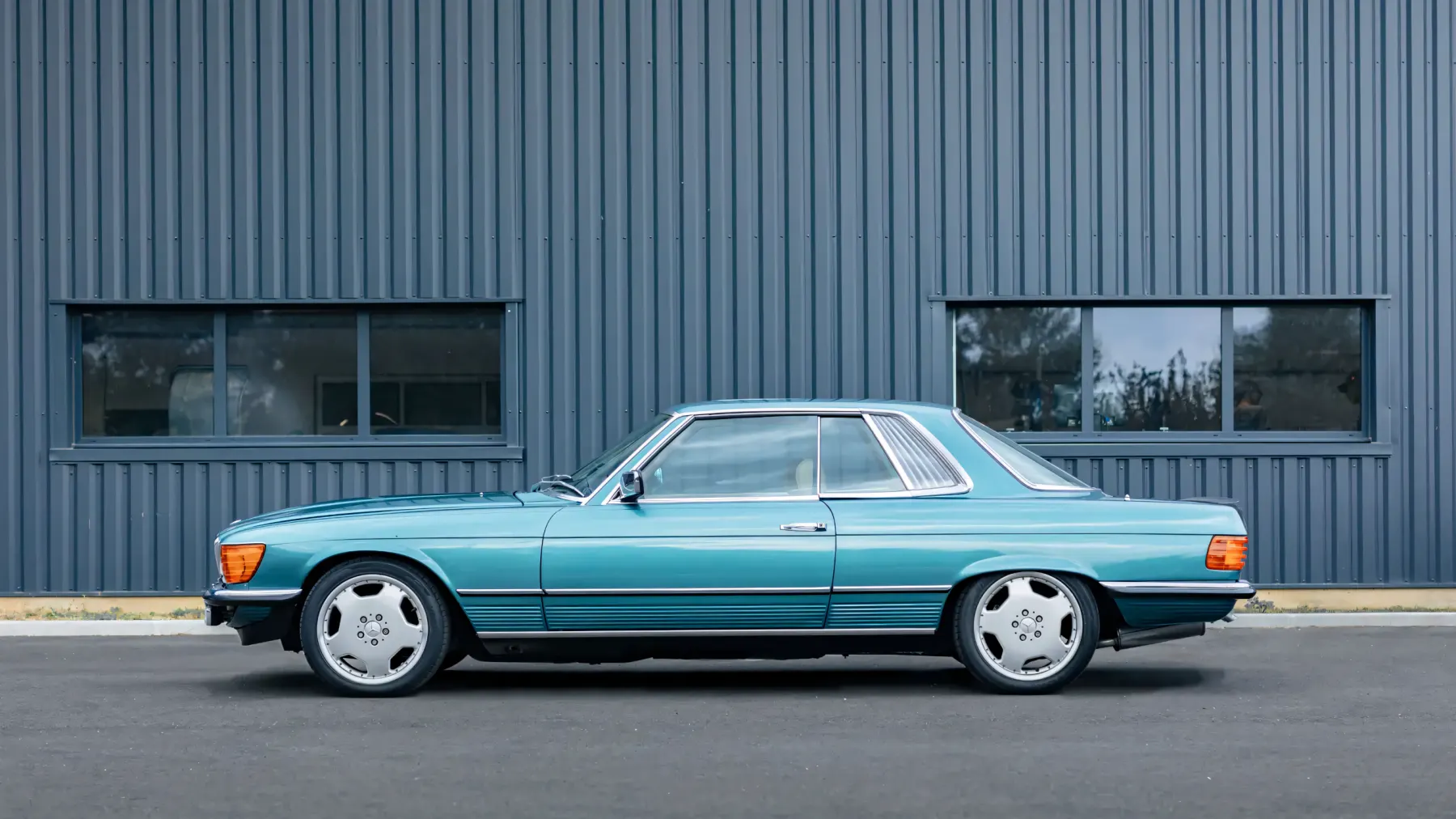 1984 Mercedes-Benz 500 SLC - photo 2