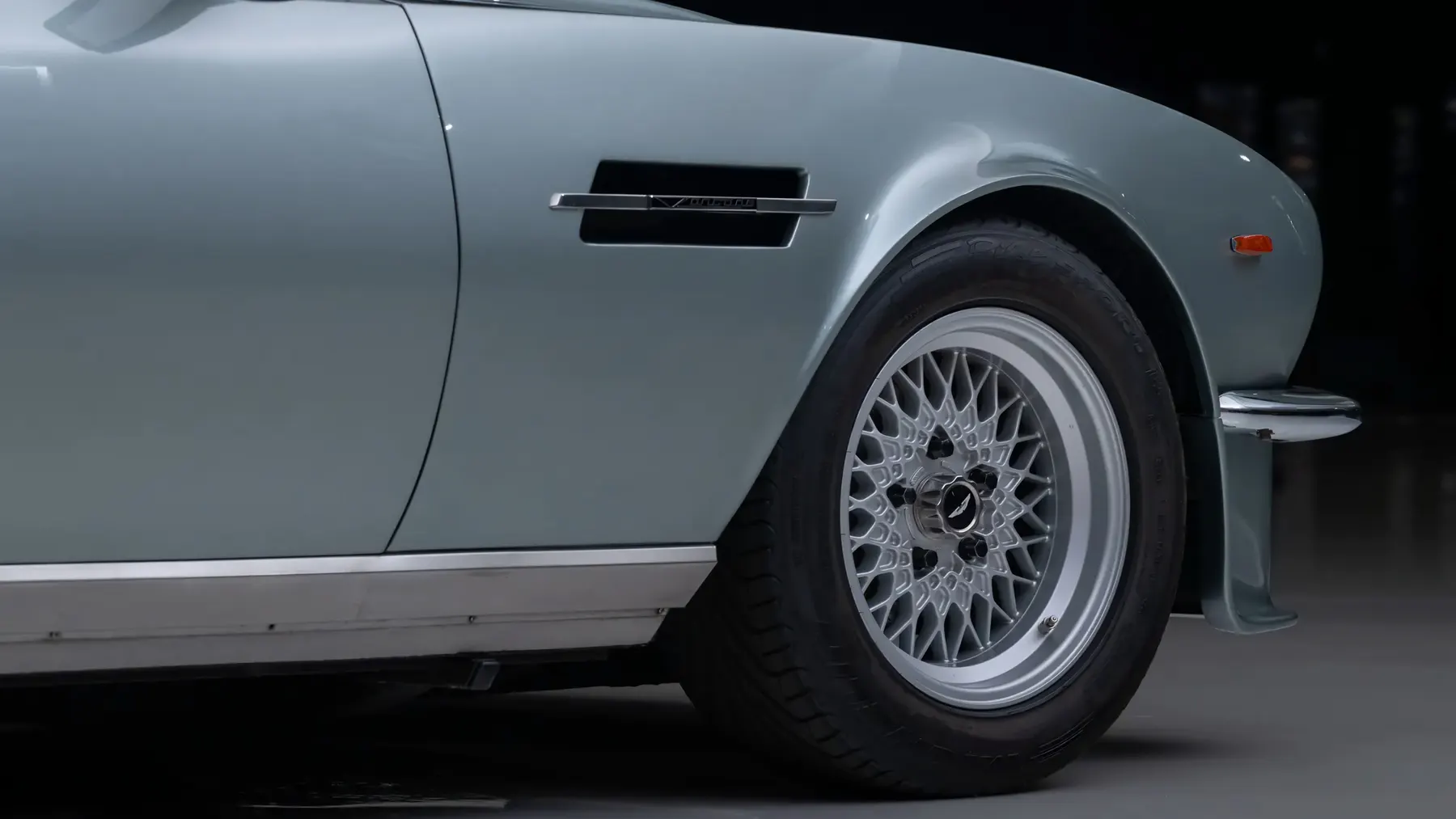 1985 Aston Martin V8 Vantage - photo 5