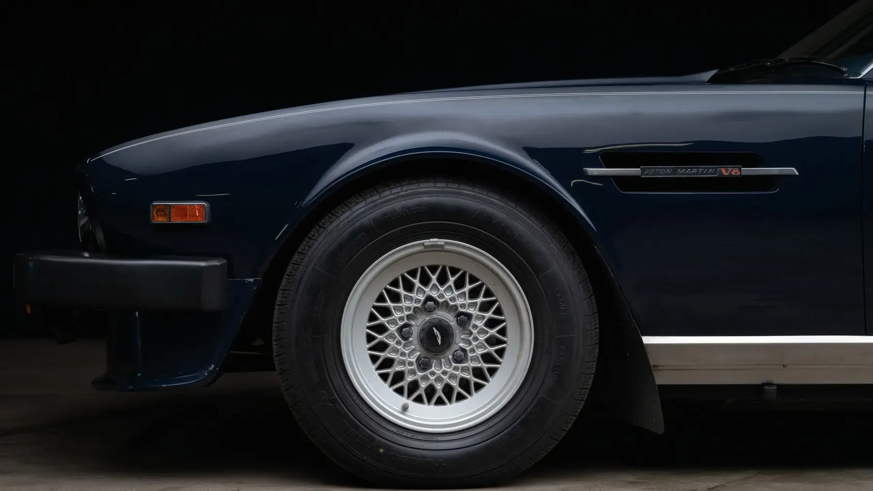 1986 Aston Martin V8 Volante - photo 1