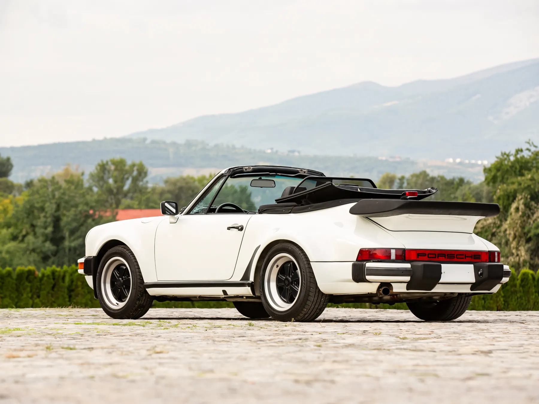 1986 Porsche 911 Carrera 3.2 Cabriolet - photo 2