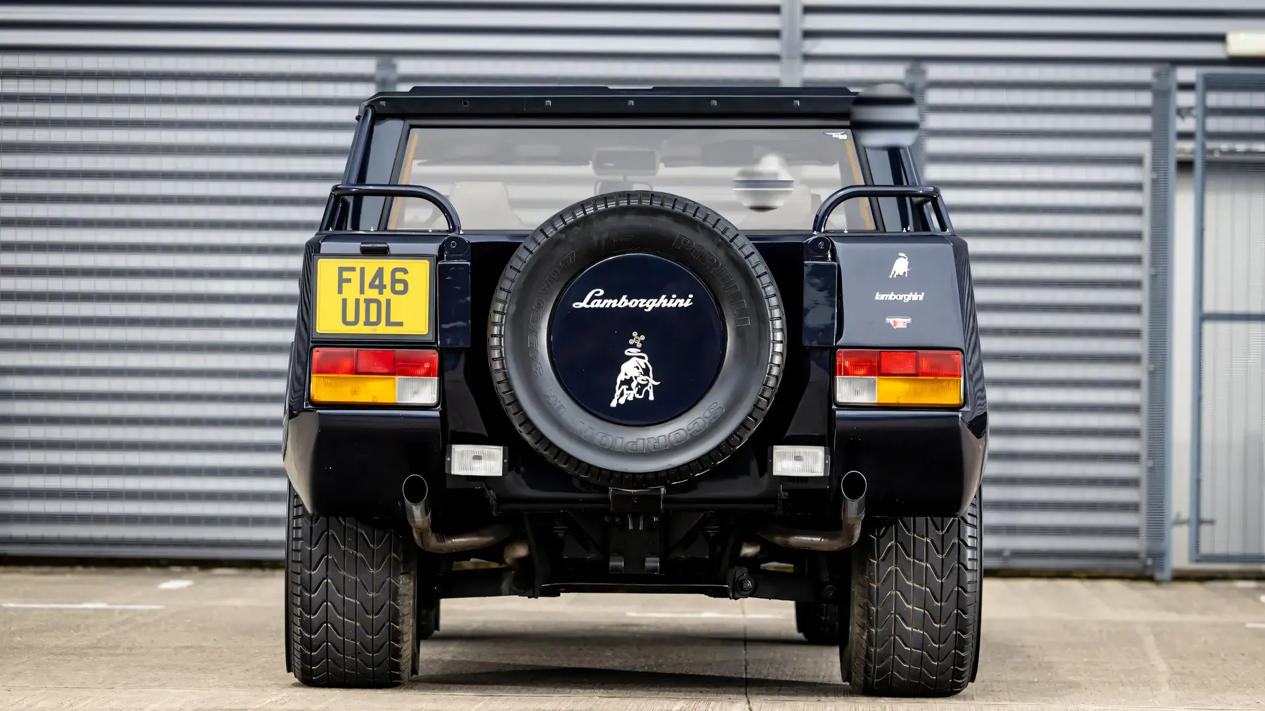 1988 Lamborghini LM002 - photo 4