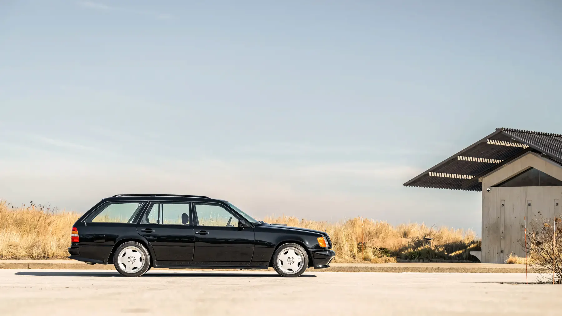 1988 Mercedes-Benz 300 TE 6.0 AMG 