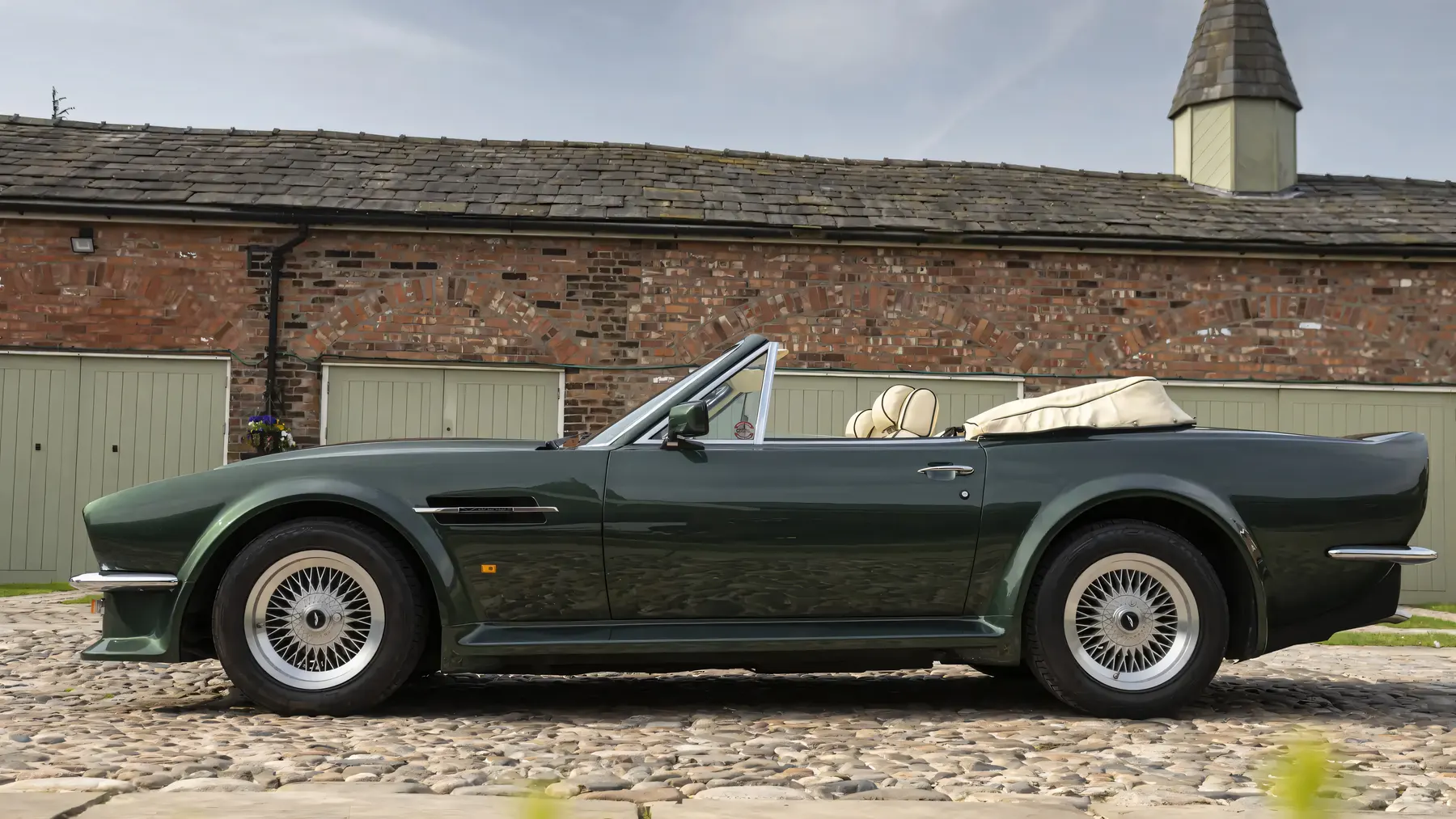 1989 Aston Martin V8 Vantage Volante 'X-Pack' - photo 4