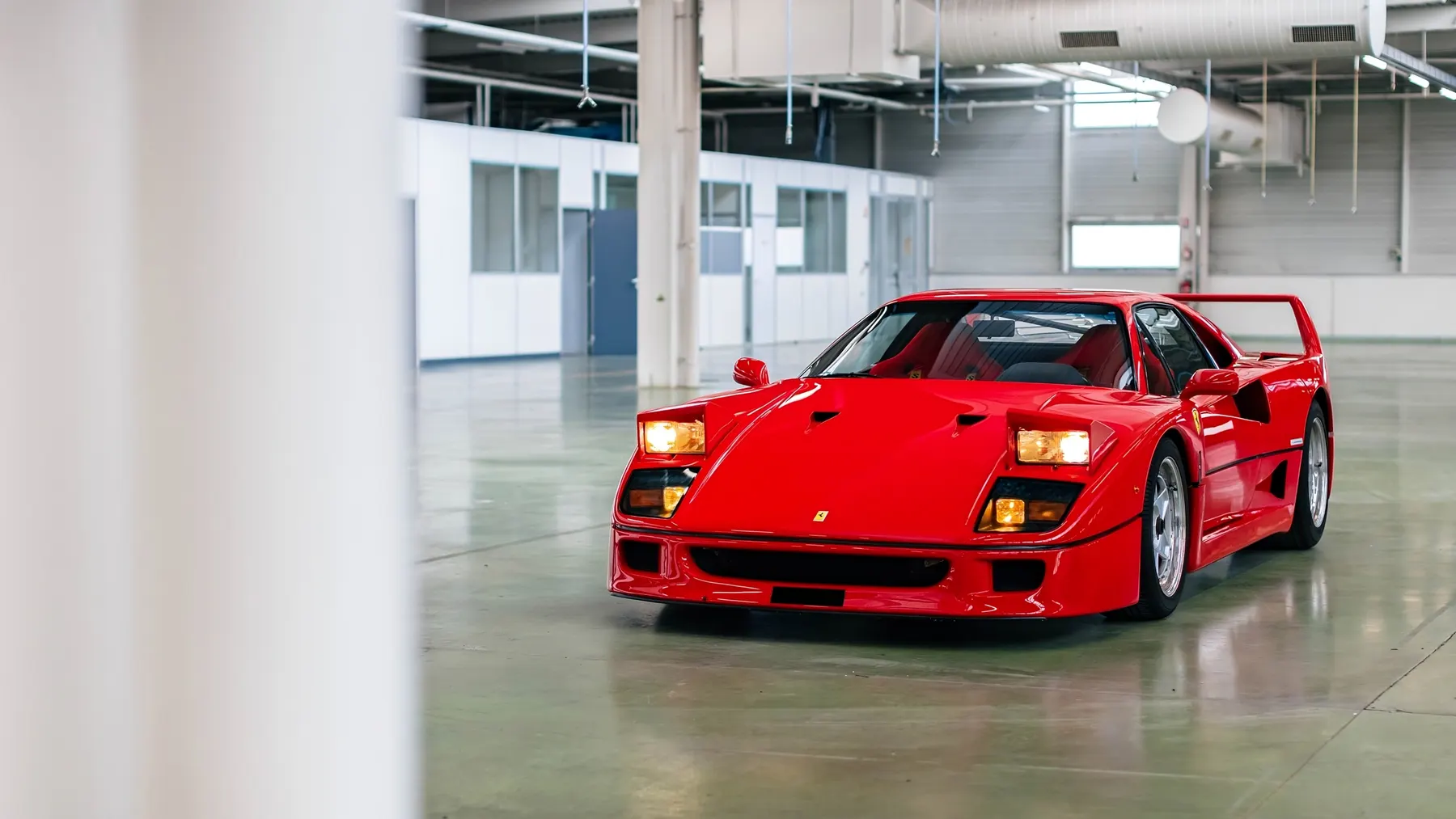 1989 Ferrari F40 - photo 1