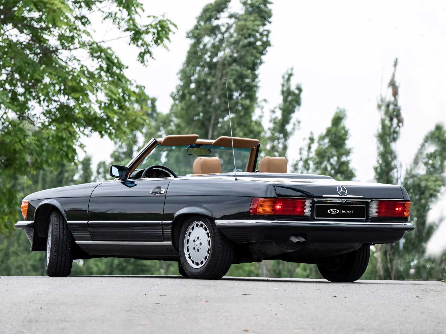 1989 Mercedes-Benz 560 SL - photo 1