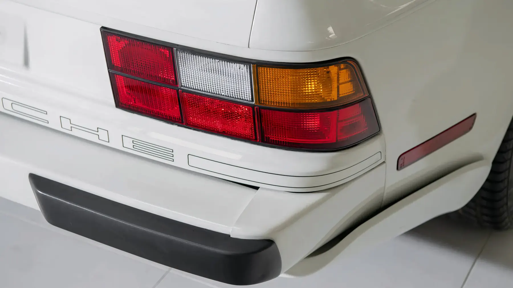 1990 Porsche 944 S2 Cabriolet - photo 4