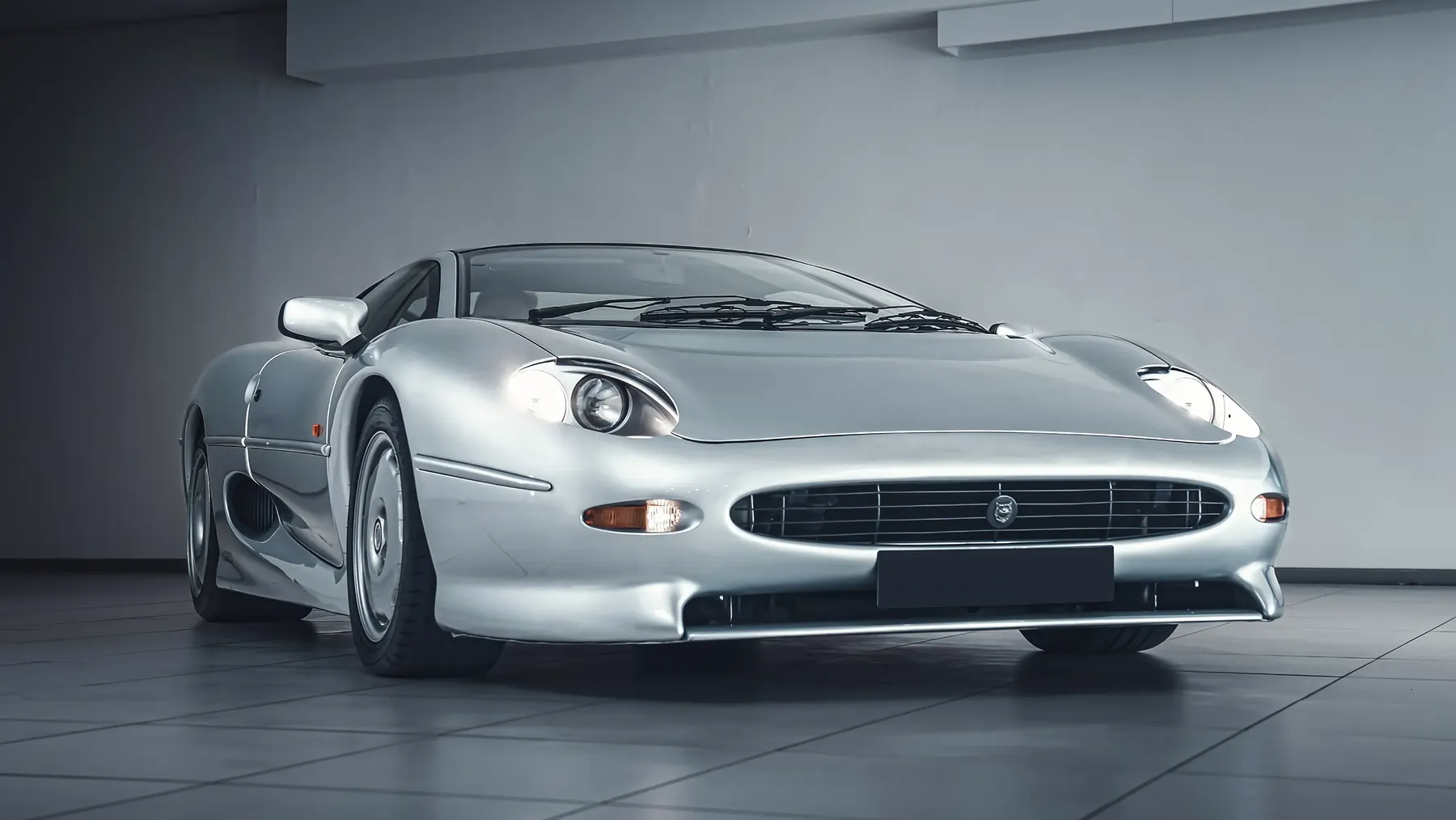 1993 Jaguar XJ220 - photo 3