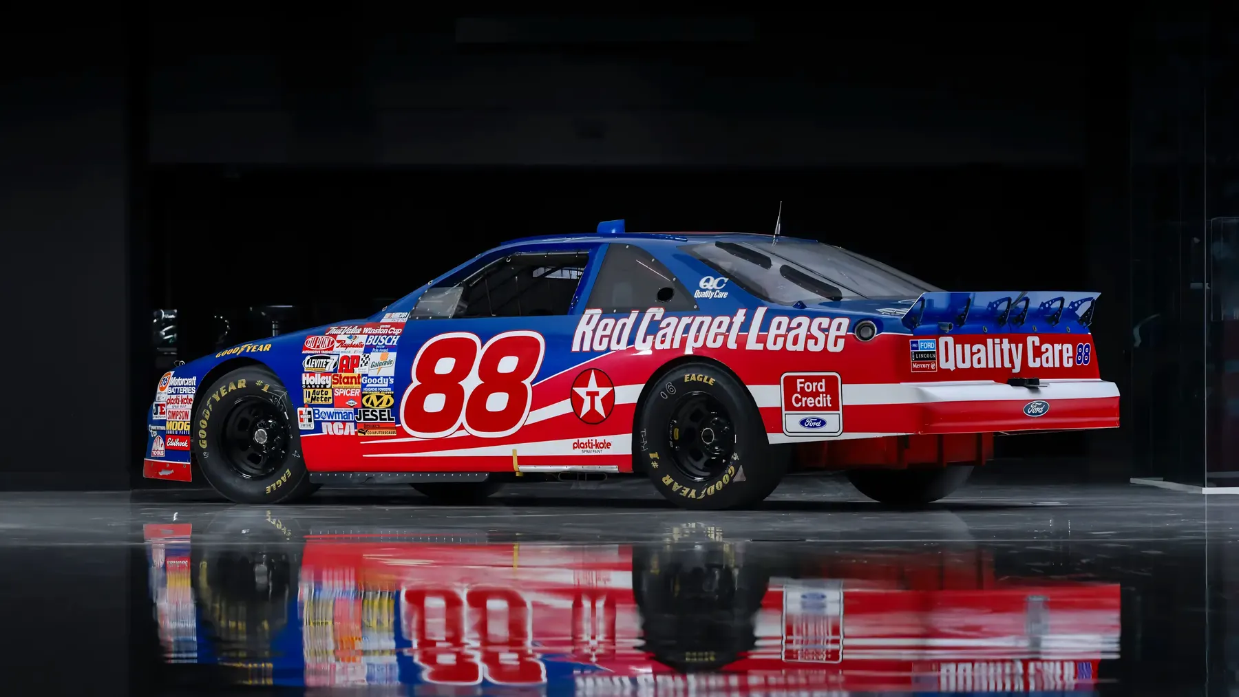1996 Ford Thunderbird NASCAR 'Dale Jarrett' - photo 7