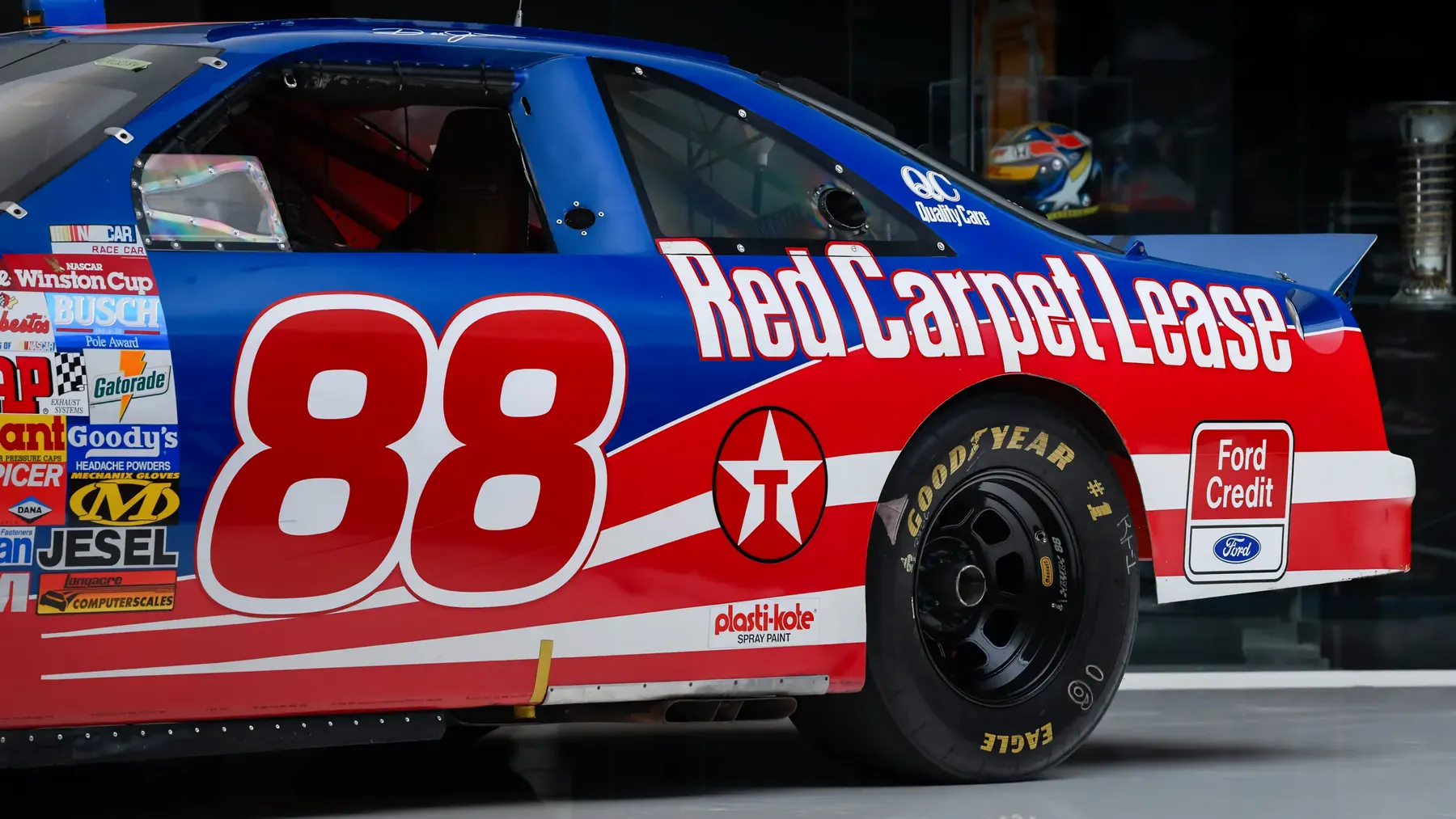 1996 Ford Thunderbird NASCAR 'Dale Jarrett' - photo 2