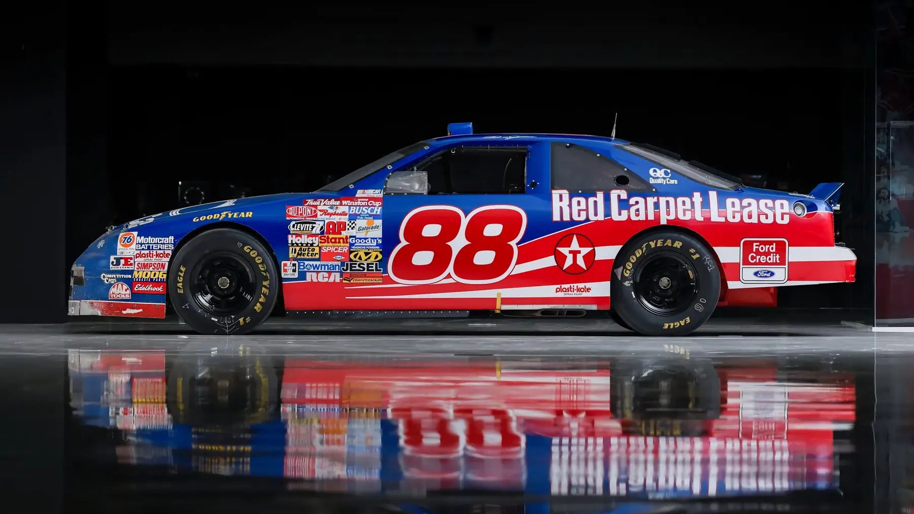 1996 Ford Thunderbird NASCAR 'Dale Jarrett' - photo 4