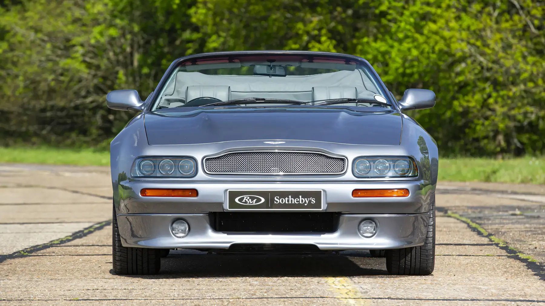1998 Aston Martin V8 LWB Volante - photo 6