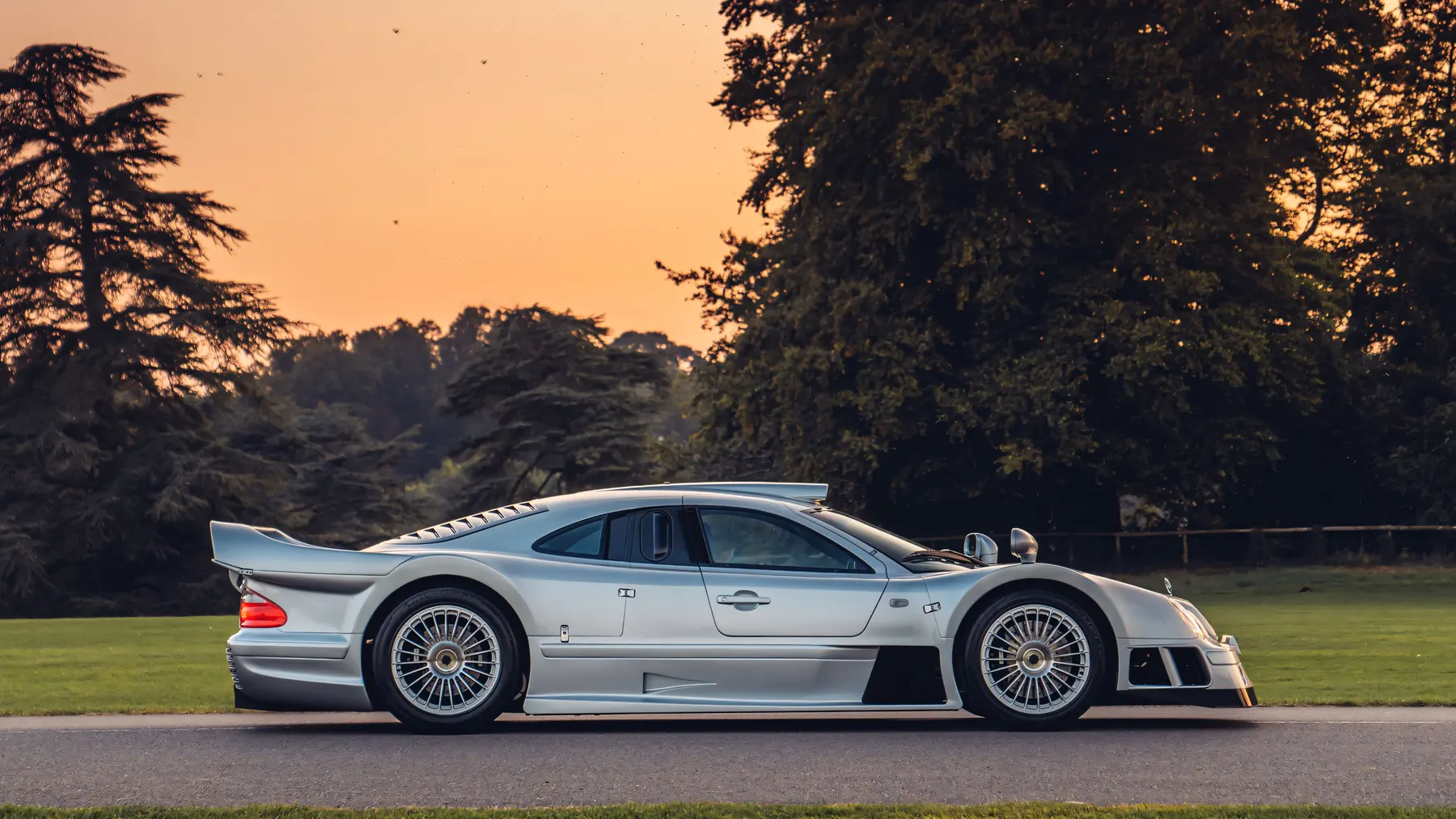 1999 Mercedes-Benz CLK GTR Coupe - photo 5