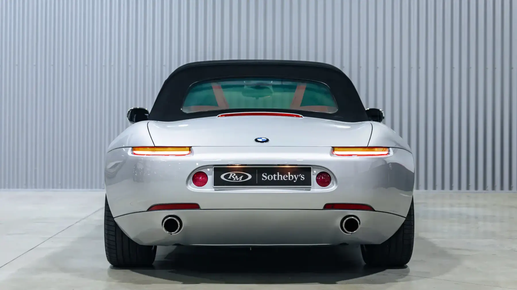 2001 BMW Z8 - photo 1