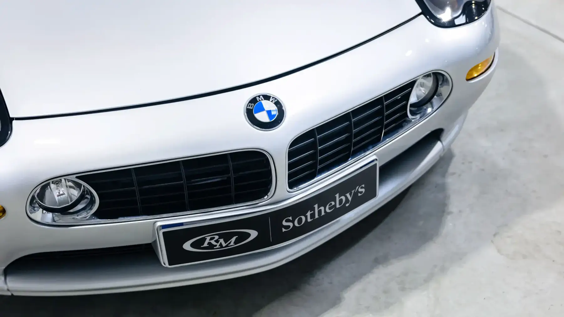 2001 BMW Z8 - photo 4