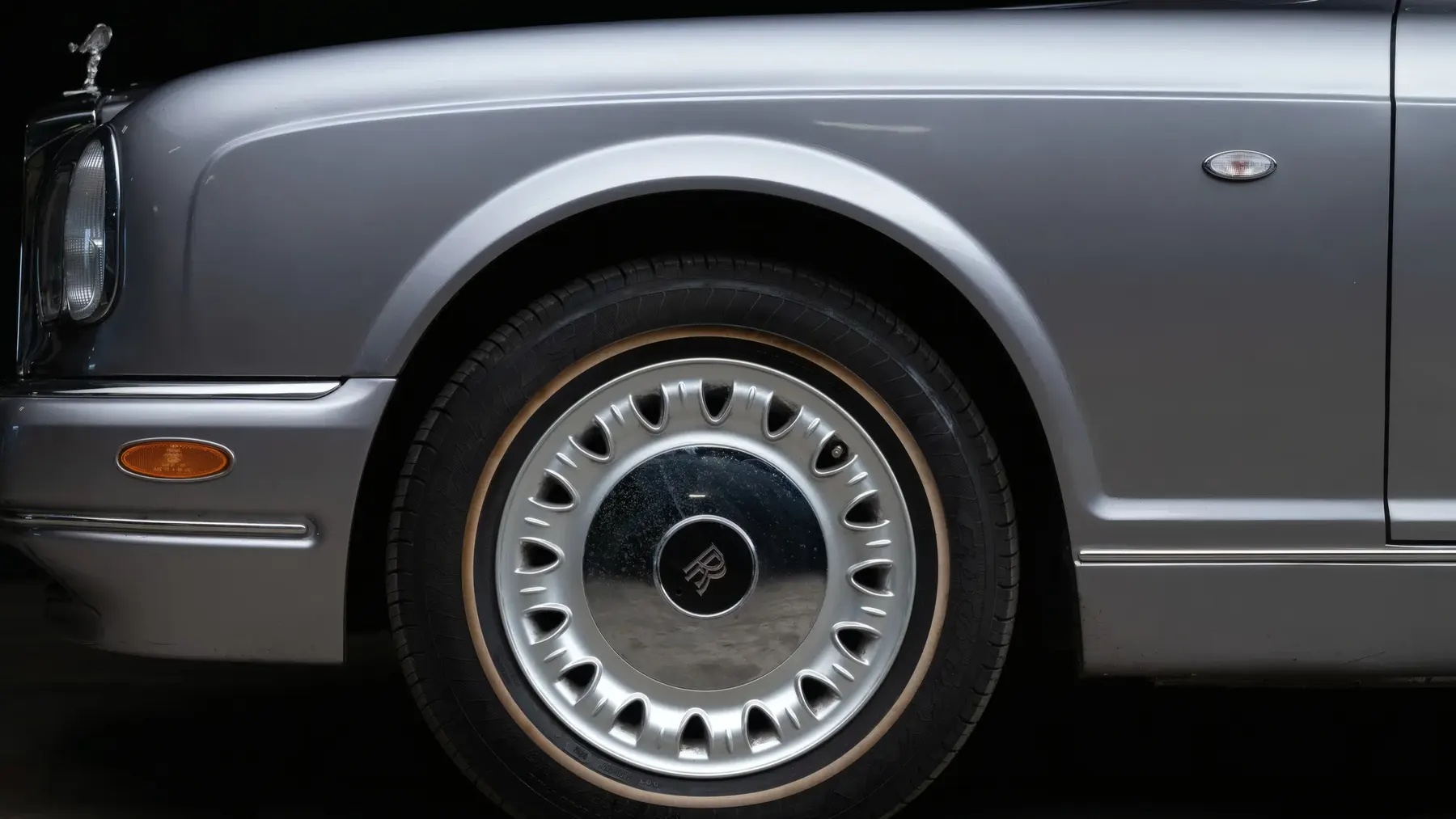 2002 Rolls-Royce Corniche V - photo 5