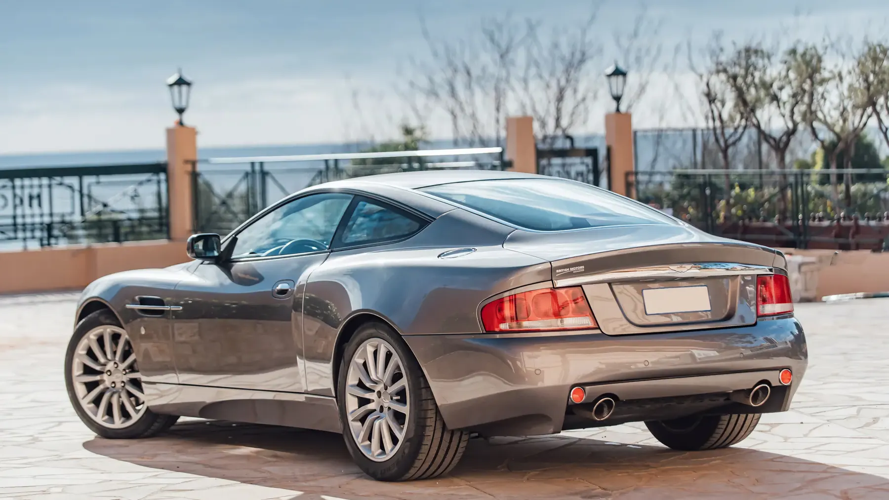 2003 Aston Martin Vanquish - photo 5