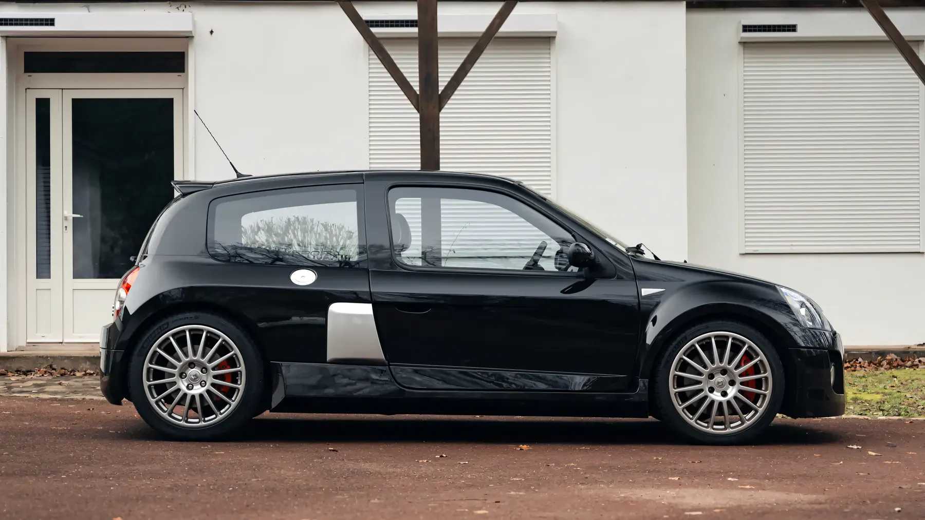 2004 Renault Clio V6 255 - photo 3