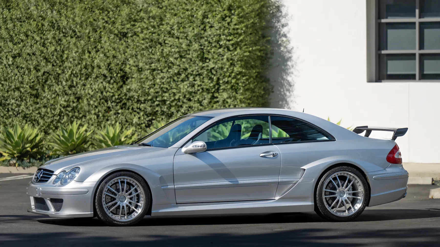 2005 Mercedes-Benz CLK DTM AMG Coupe - photo 2