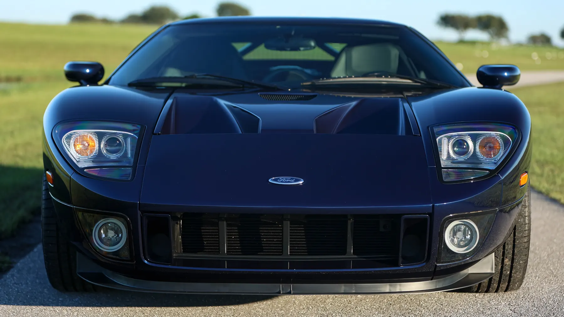 2006 Ford GT - photo 2