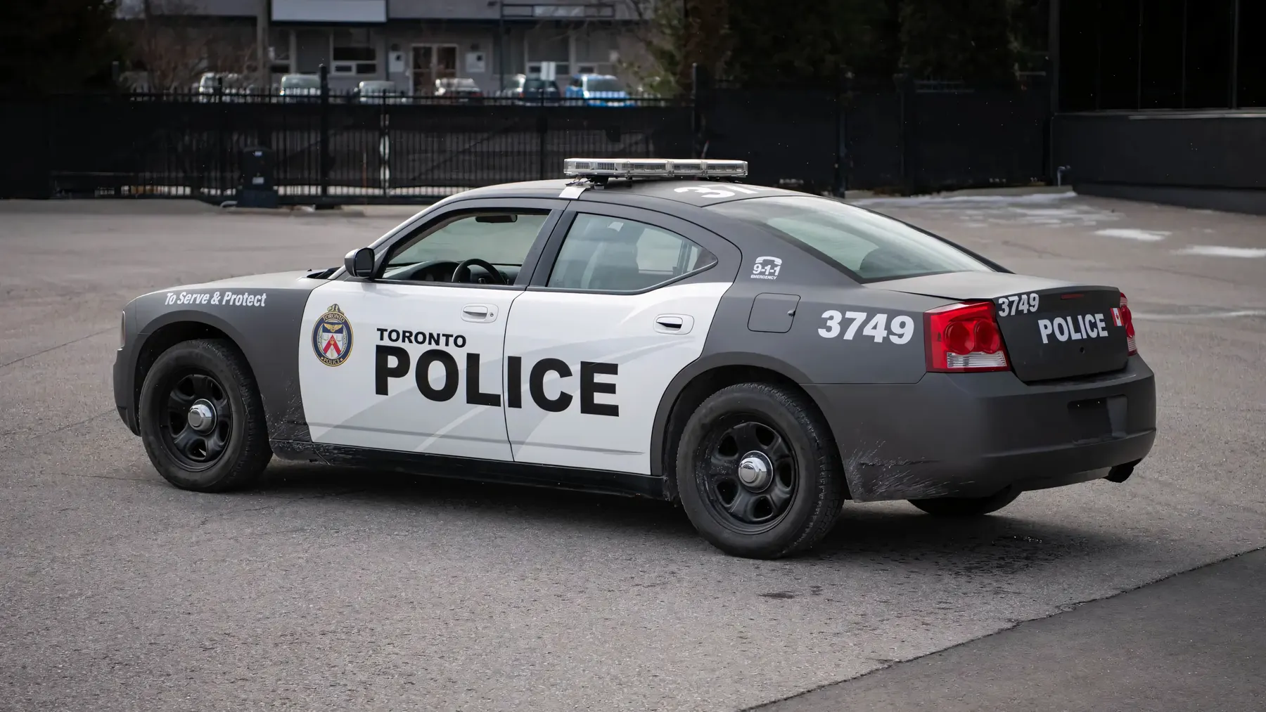 2009 Dodge Charger Pursuit 'Toronto Police' - photo 4