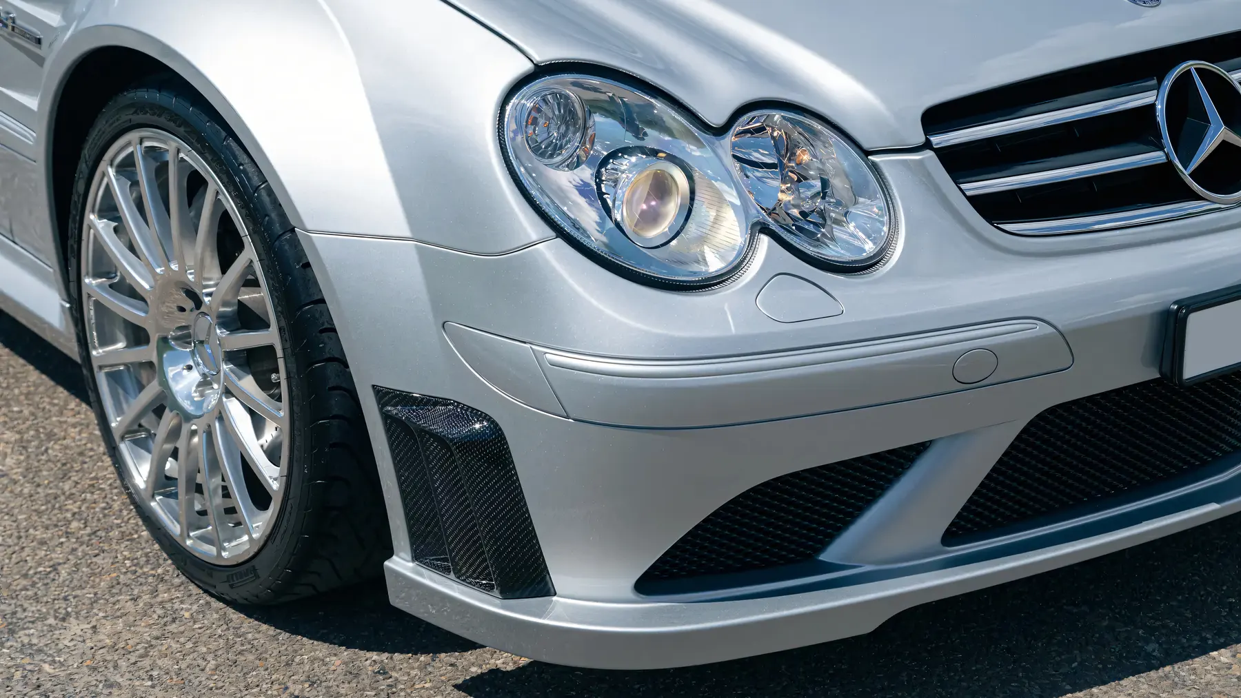2009 Mercedes-Benz CLK 63 AMG Black Series Coupé - photo 2