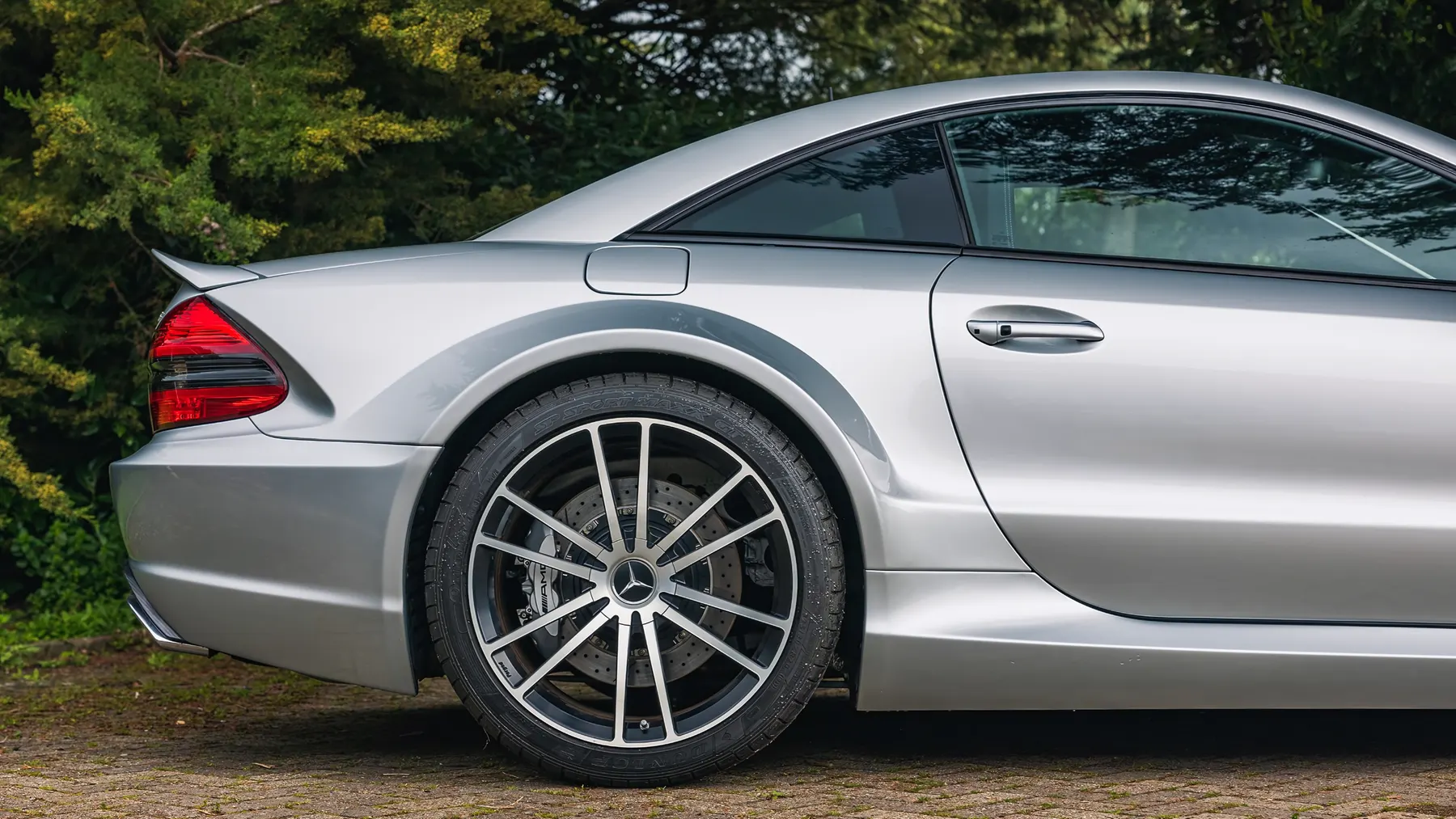 2009 Mercedes-Benz SL 65 AMG Black Series - photo 4