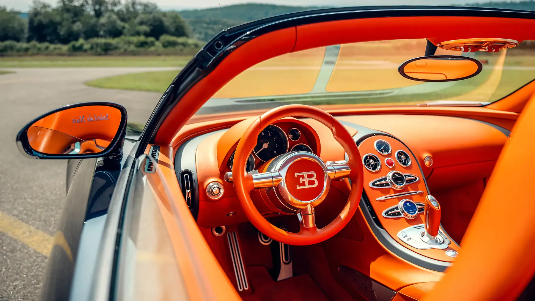 2010 Bugatti Veyron 16.4 Grand Sport 'Soleil de Nuit' - photo 3
