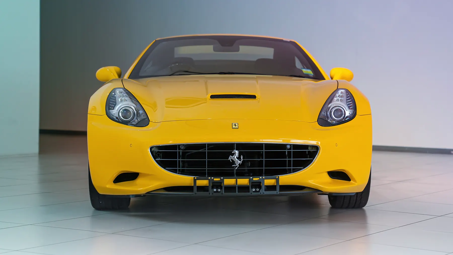2010 Ferrari California - photo 1