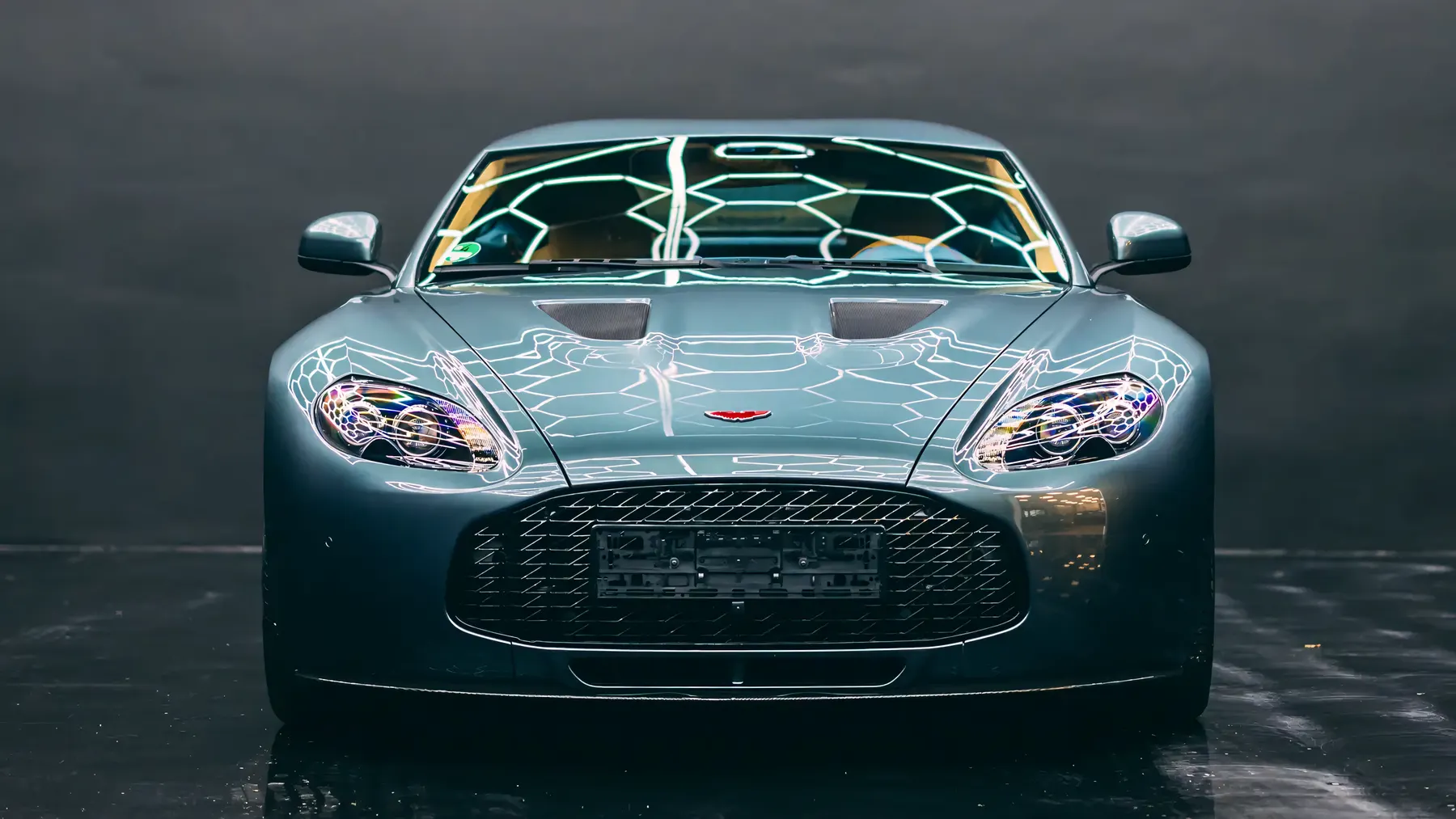 2012 Aston Martin V12 Zagato - photo 1