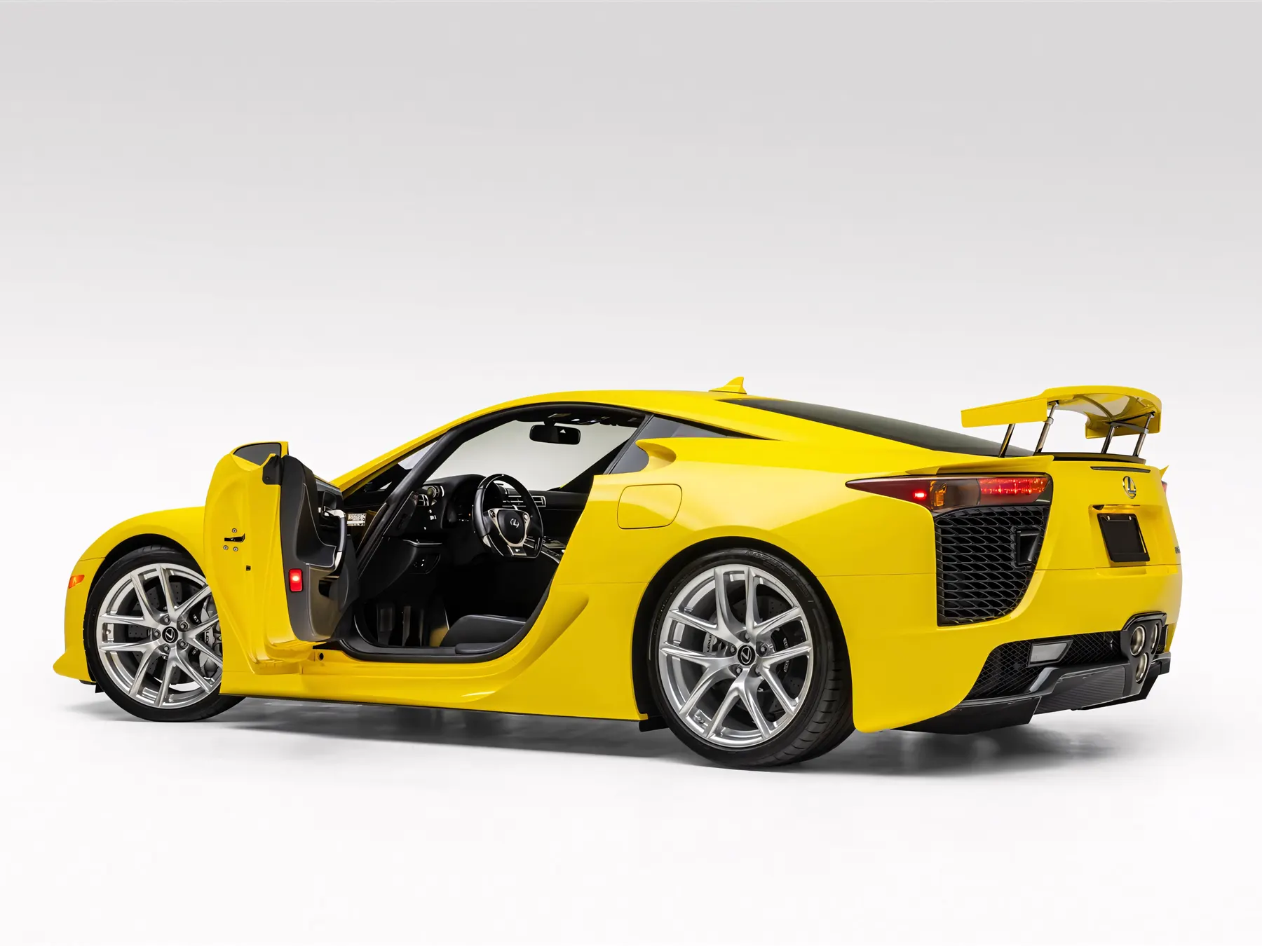 2012 Lexus LFA - photo 6