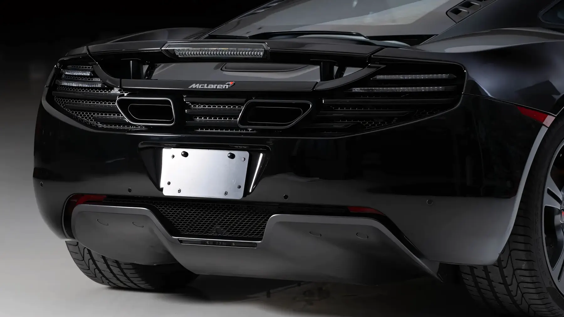 2012 McLaren MP4-12C Coupe - photo 2