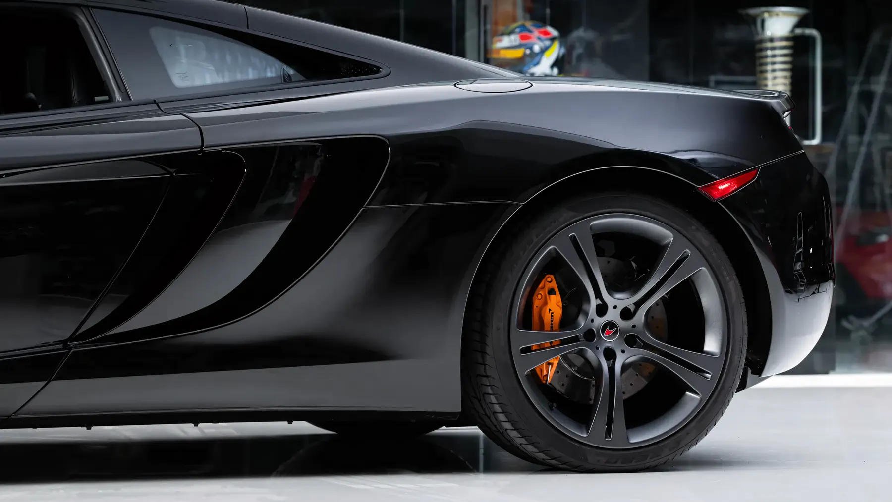 2012 McLaren MP4-12C Coupe - photo 3