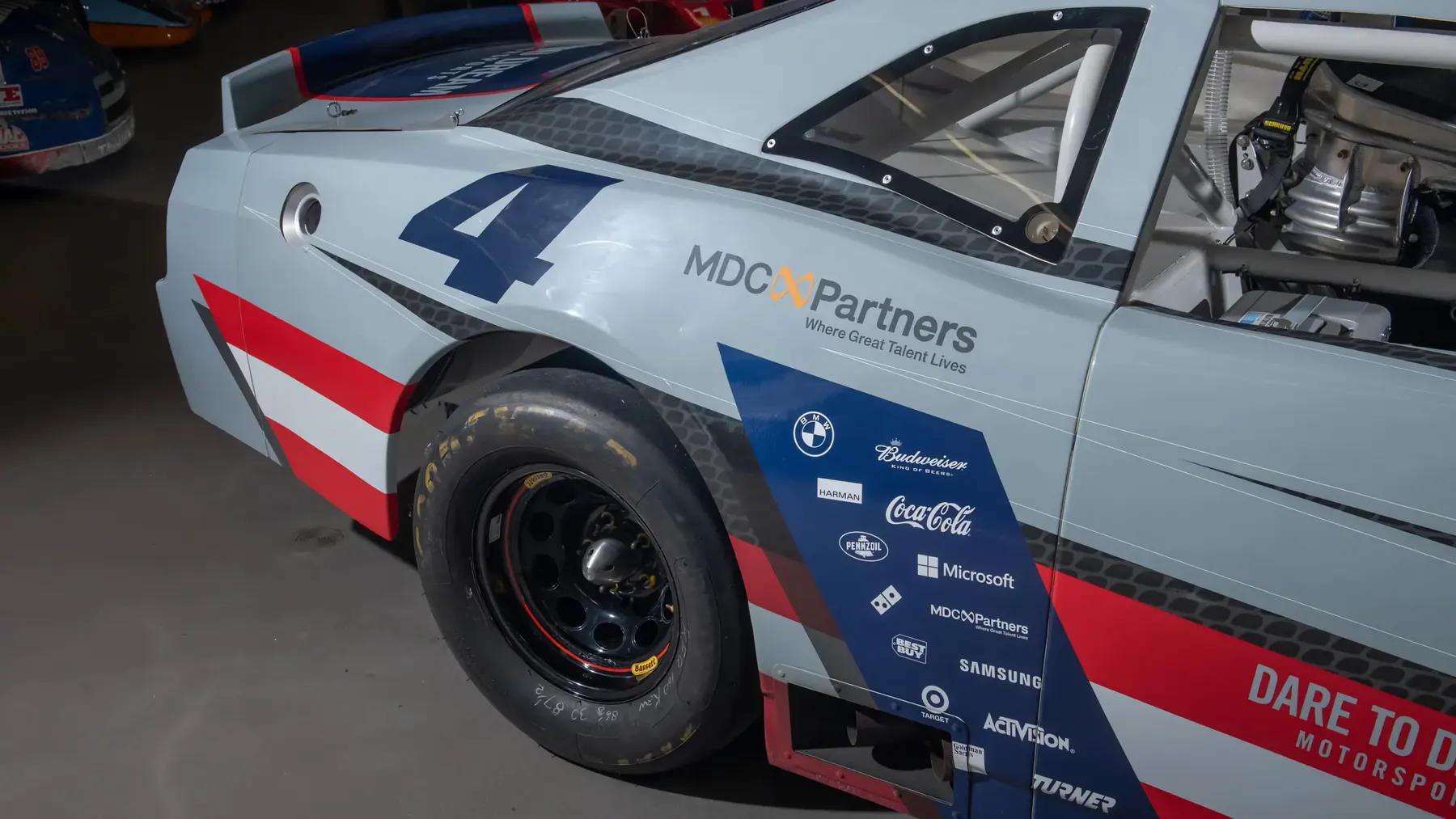 2013 Dodge Challenger SRT NASCAR - photo 2