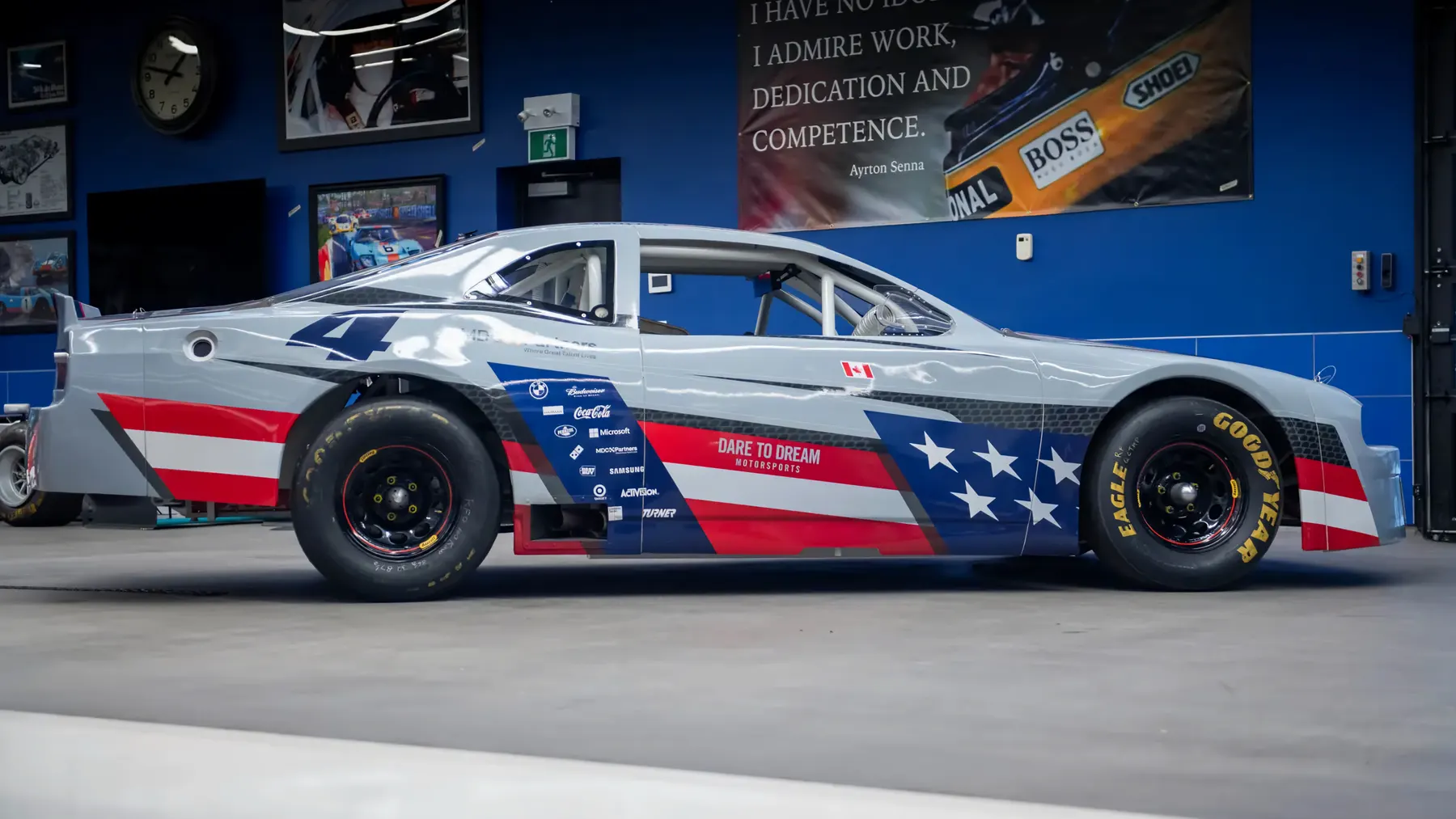 2013 Dodge Challenger SRT NASCAR - photo 5