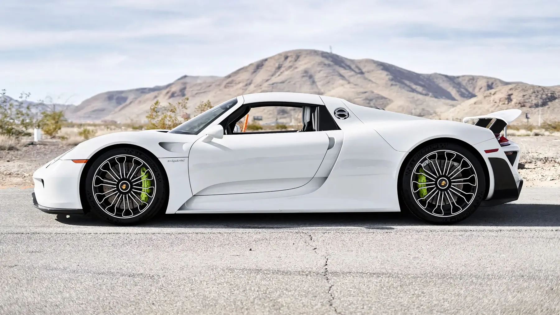 2015 Porsche 918 Spyder - photo 3