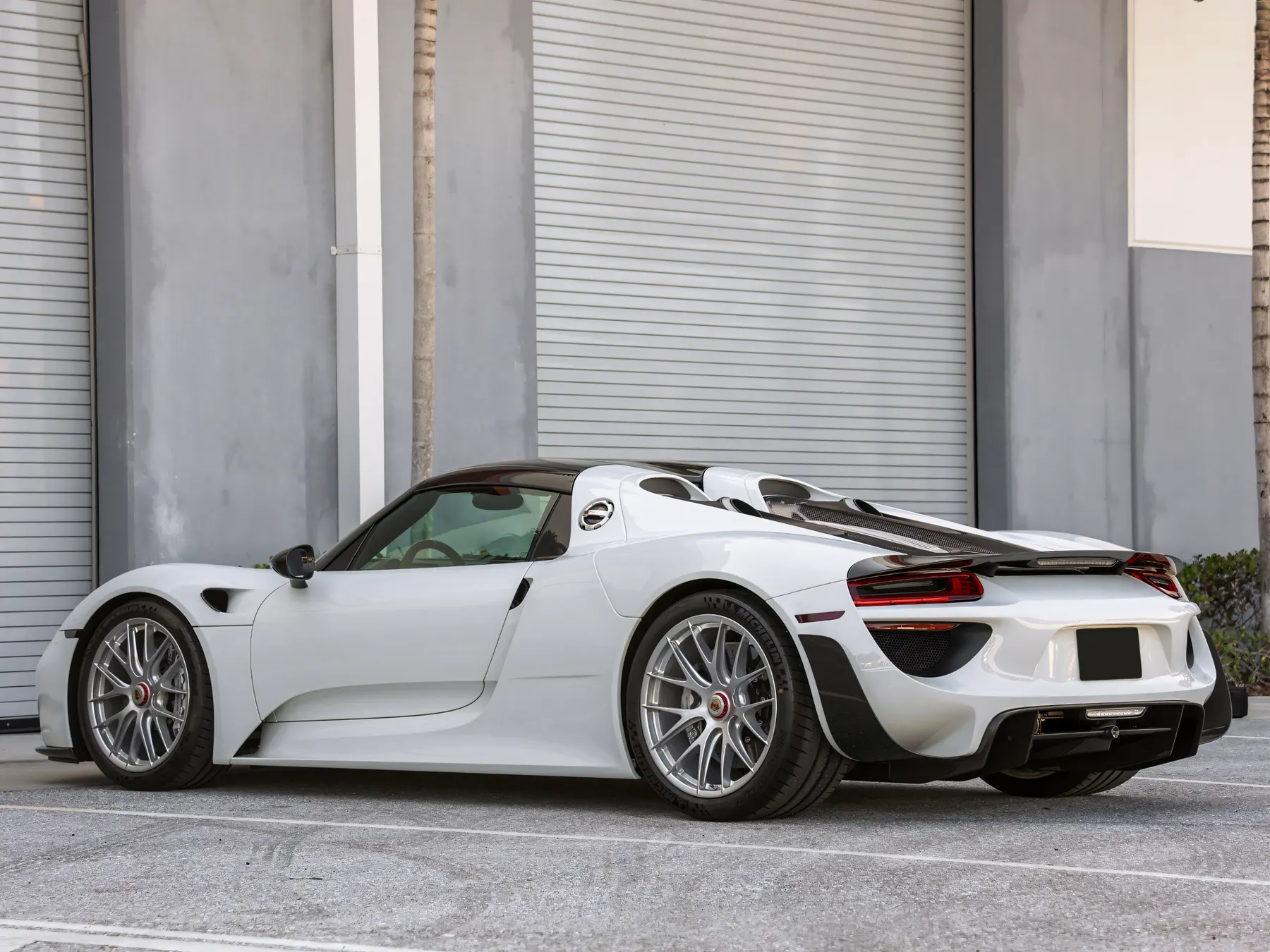 2015 Porsche 918 'Weissach' Spyder - photo 5