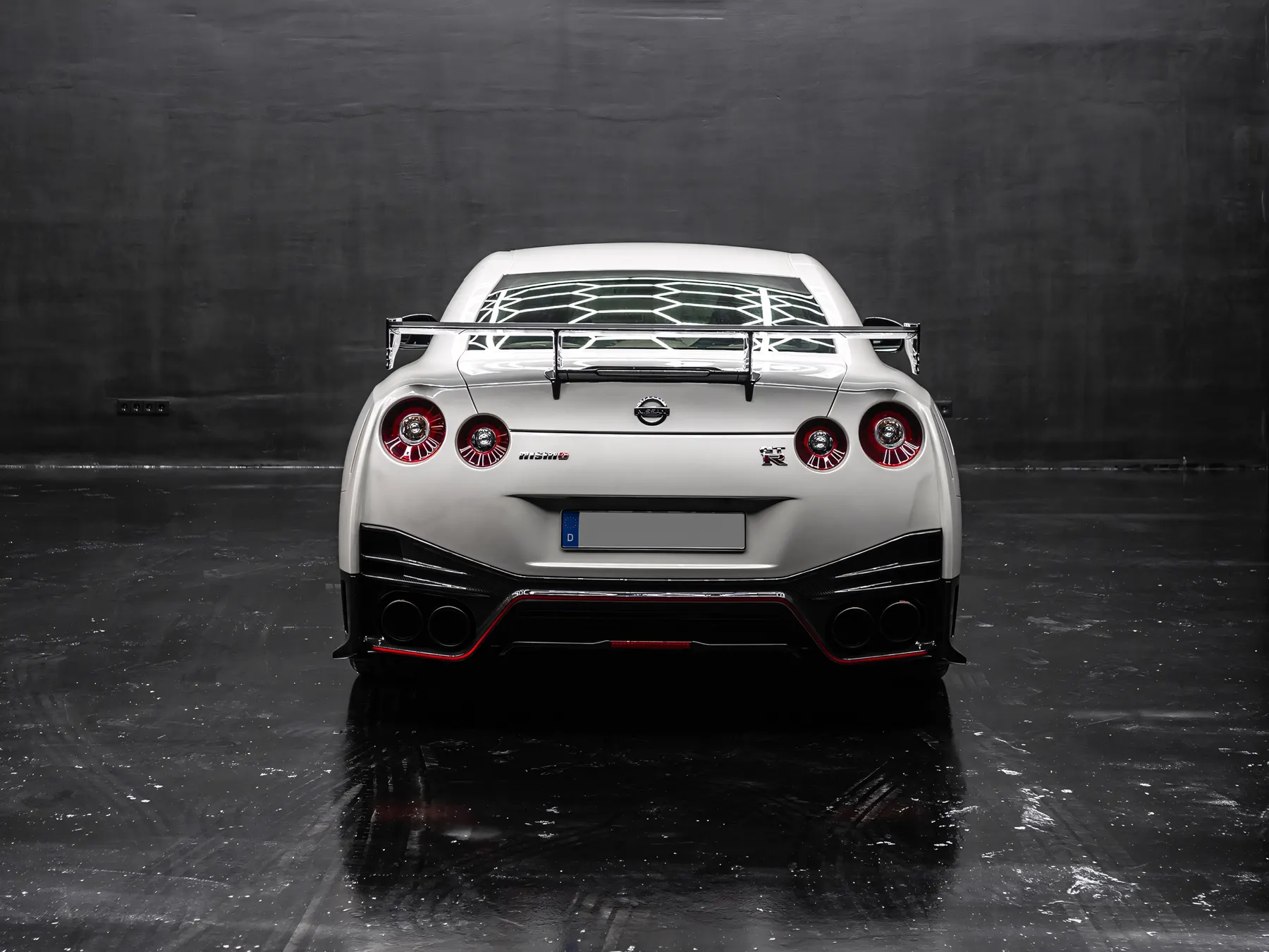 2016 Nissan GT-R NISMO - photo 4