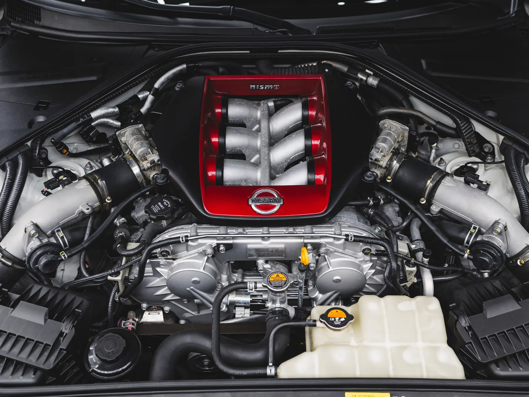 2016 Nissan GT-R NISMO - photo 2