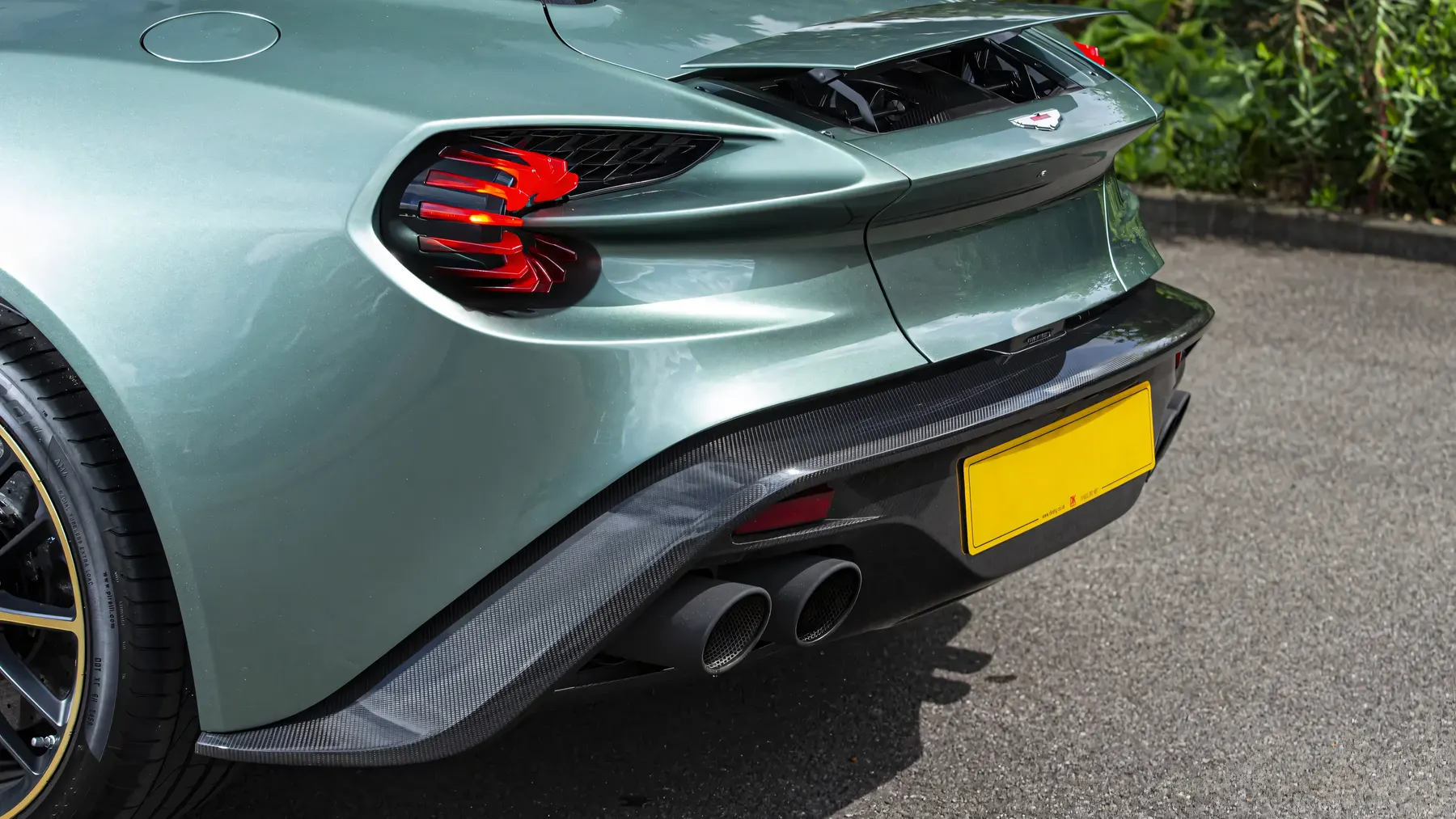 2018 Aston Martin Vanquish Zagato Speedster - photo 4