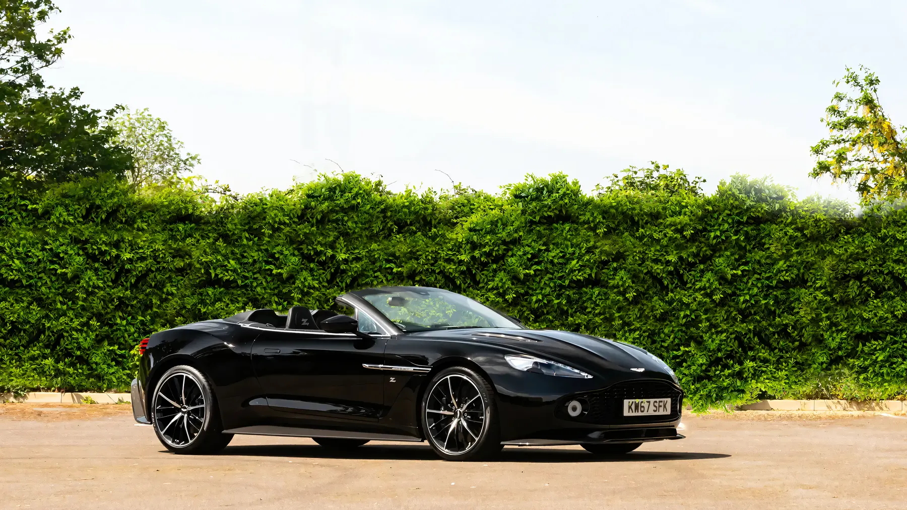 2018 Aston Martin Vanquish Zagato Volante - photo 3