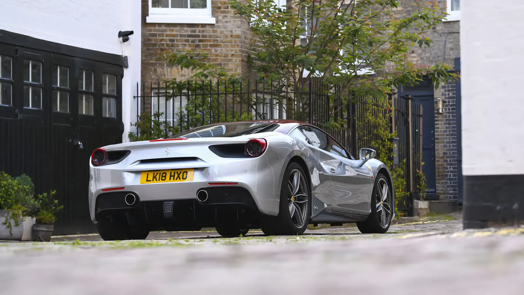 2018 Ferrari 488 GTB 70th Anniversary - photo 1