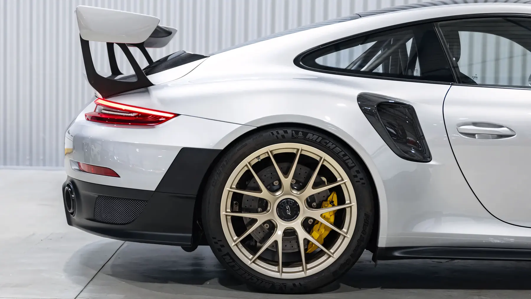 2018 Porsche 911 GT2 RS 'Weissach' - photo 1