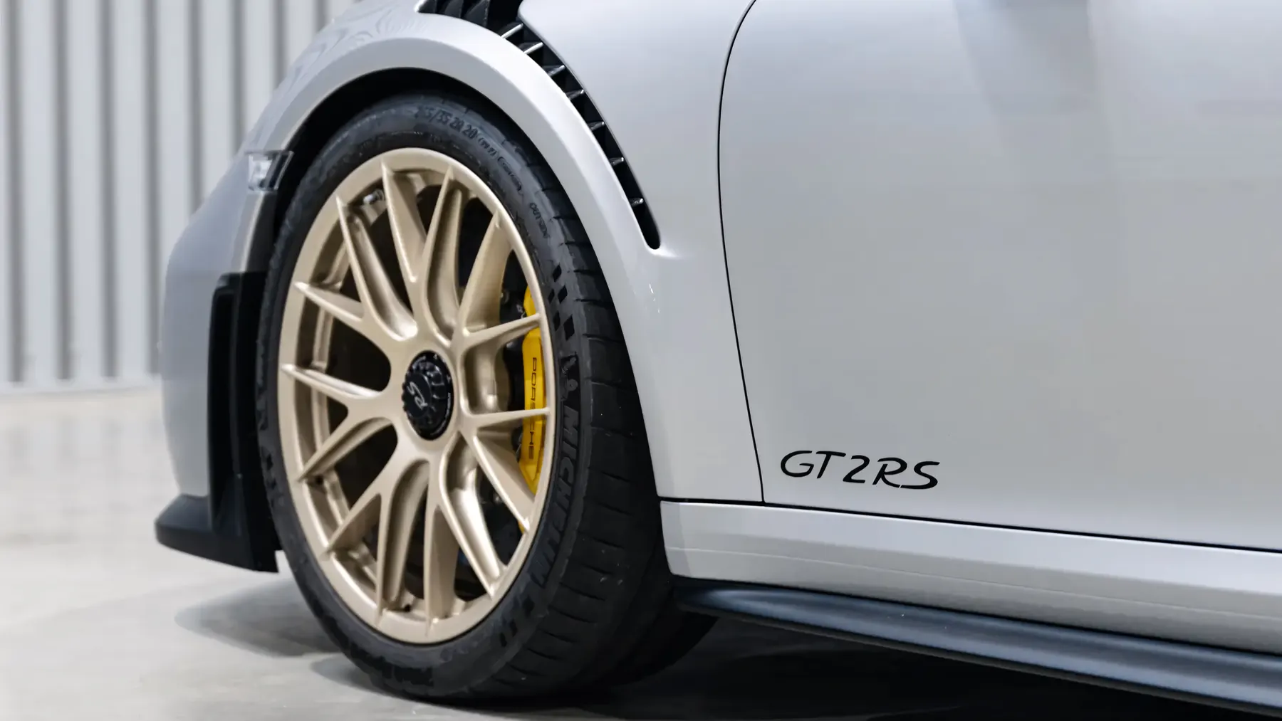 2018 Porsche 911 GT2 RS 'Weissach' - photo 2