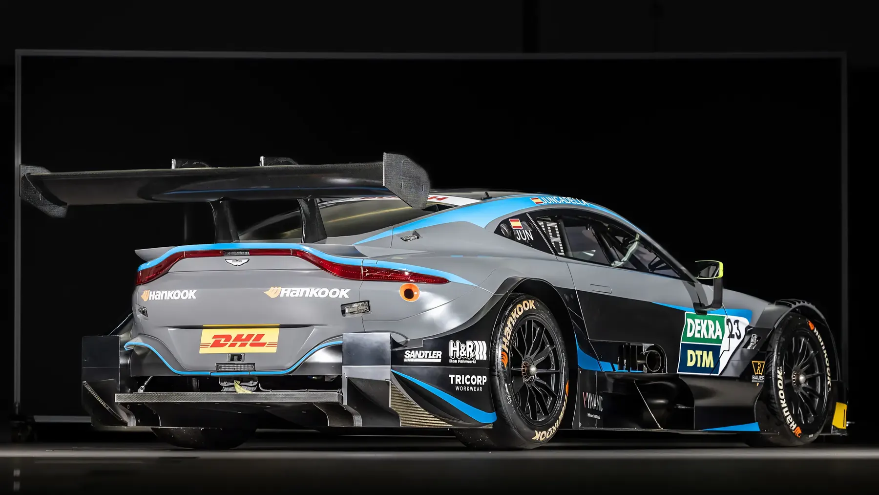 2019 Aston Martin Vantage DTM - photo 1
