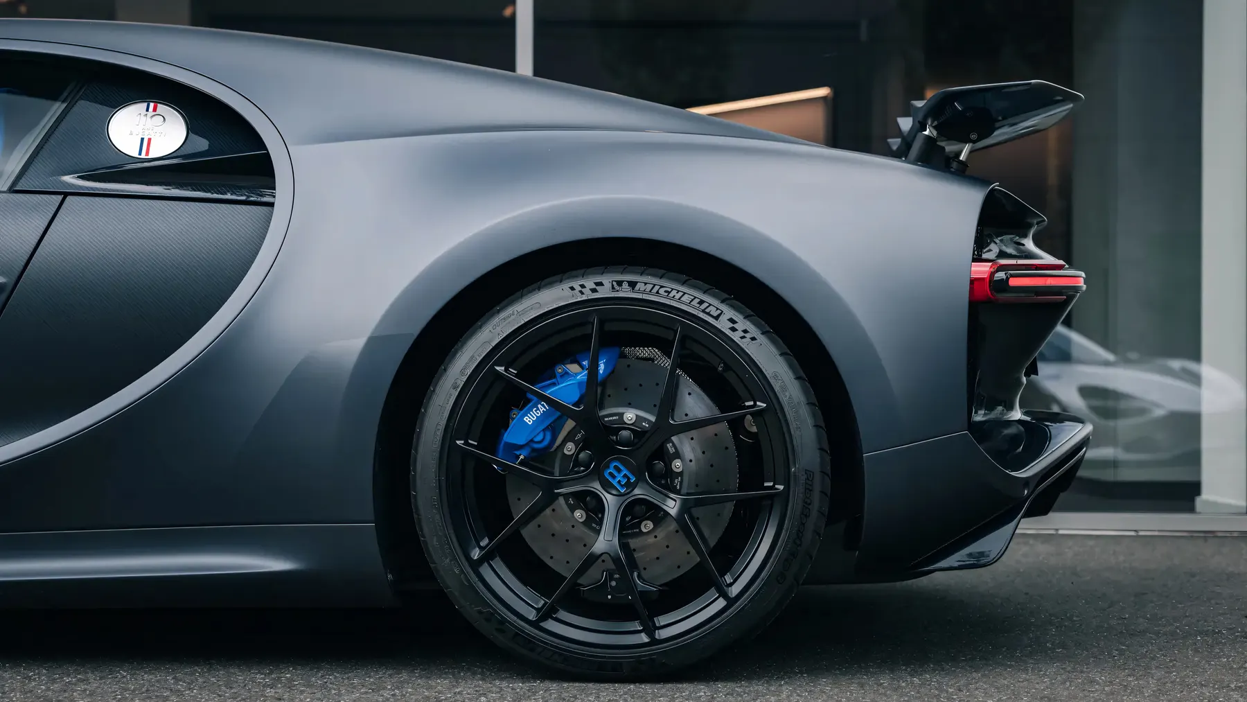 2019 Bugatti Chiron Sport '110 Ans Bugatti' - photo 2