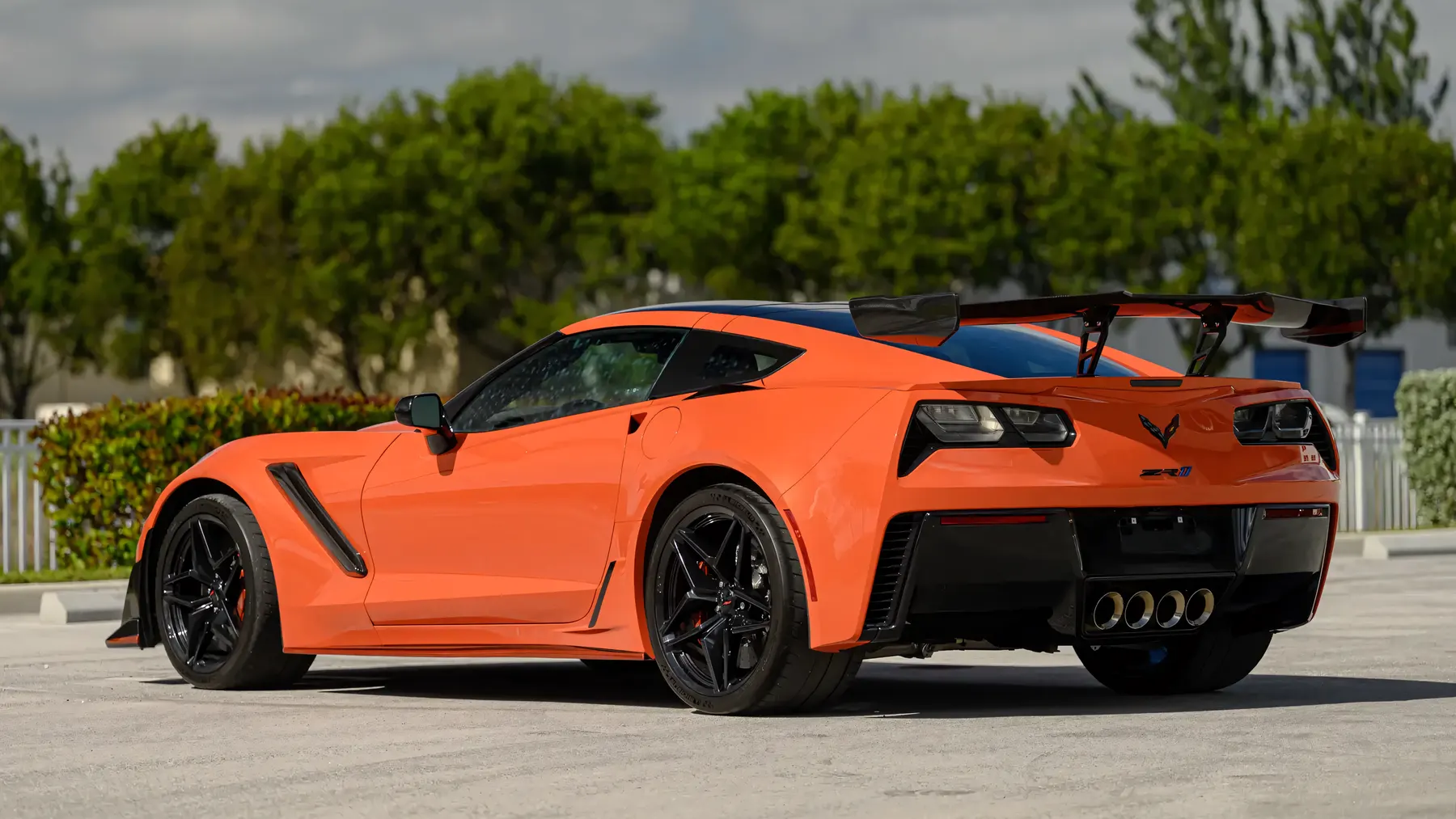 2019 Chevrolet Corvette ZR1 - photo 2