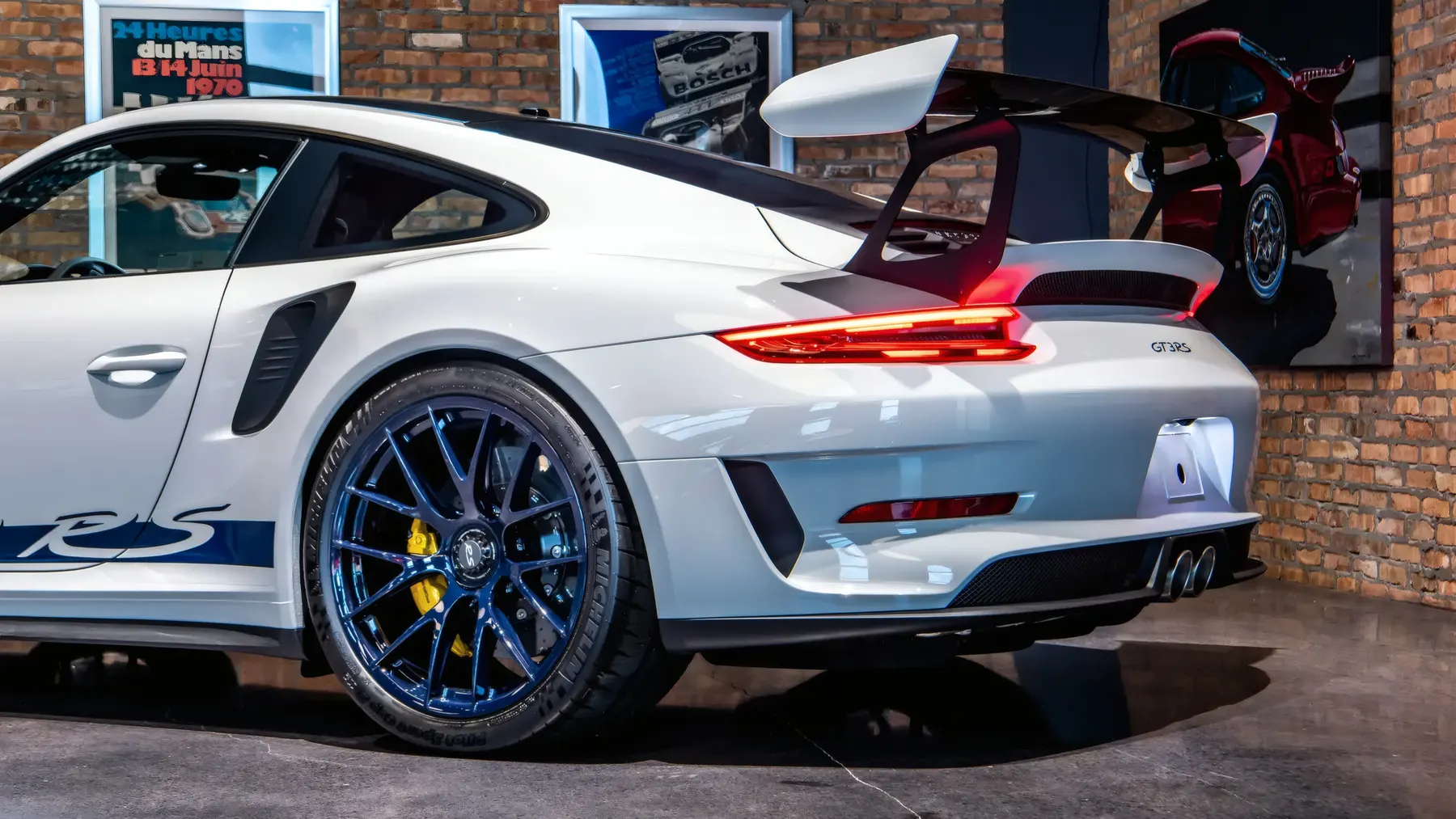2019 Porsche 911 GT3 RS 'Weissach' - photo 1